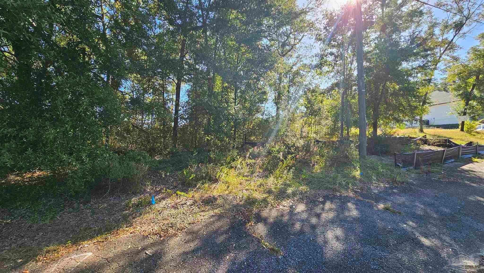 Photo of Listing #654156