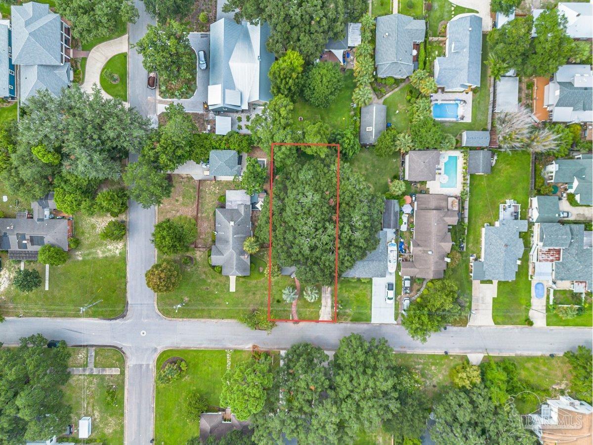 Photo of Listing #669911