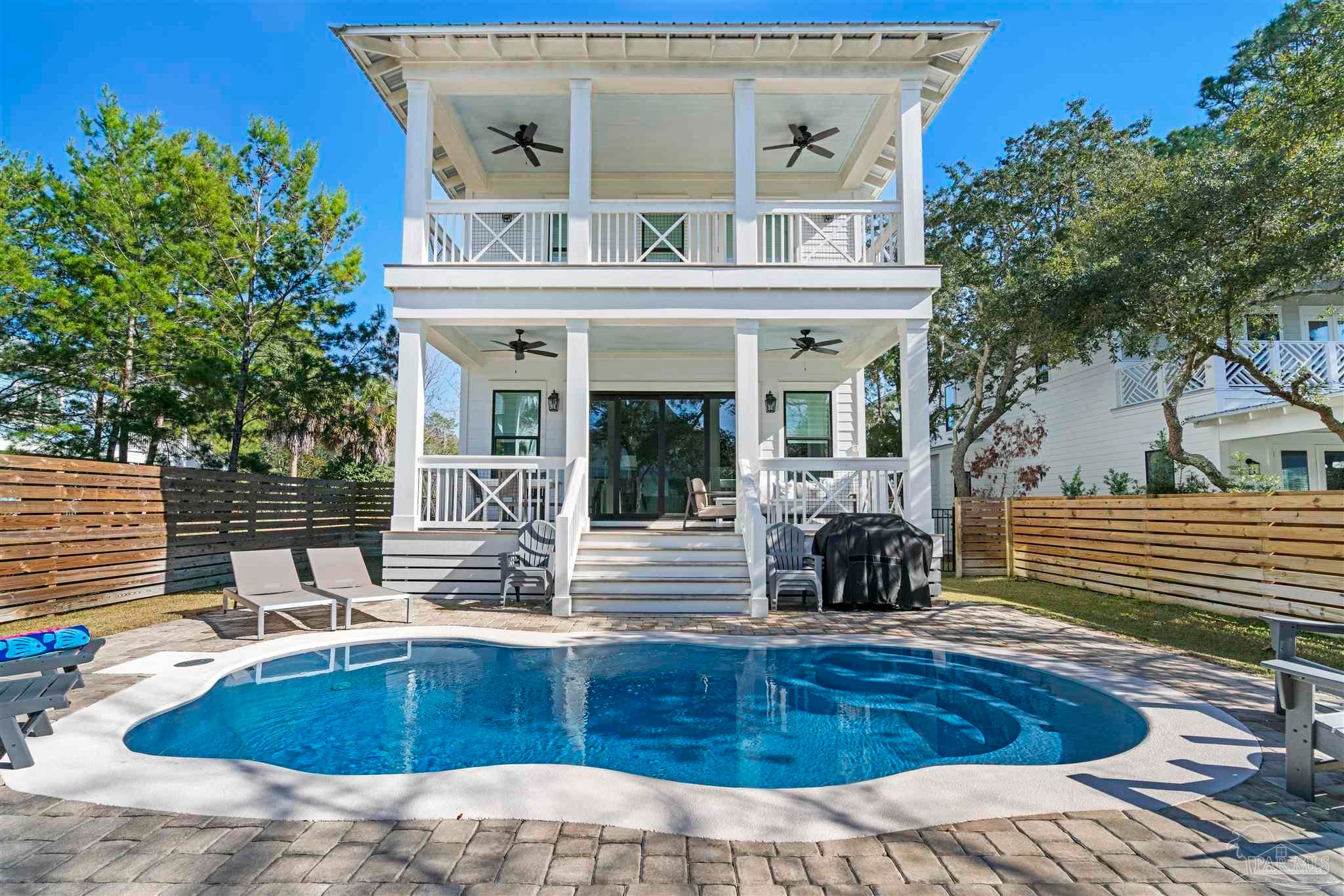 Photo of Listing #656093