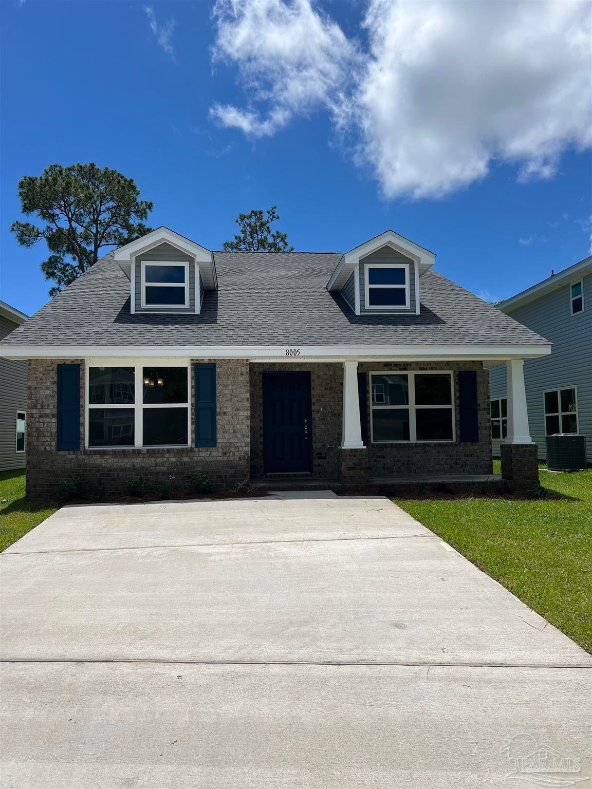 Photo of Listing #657110