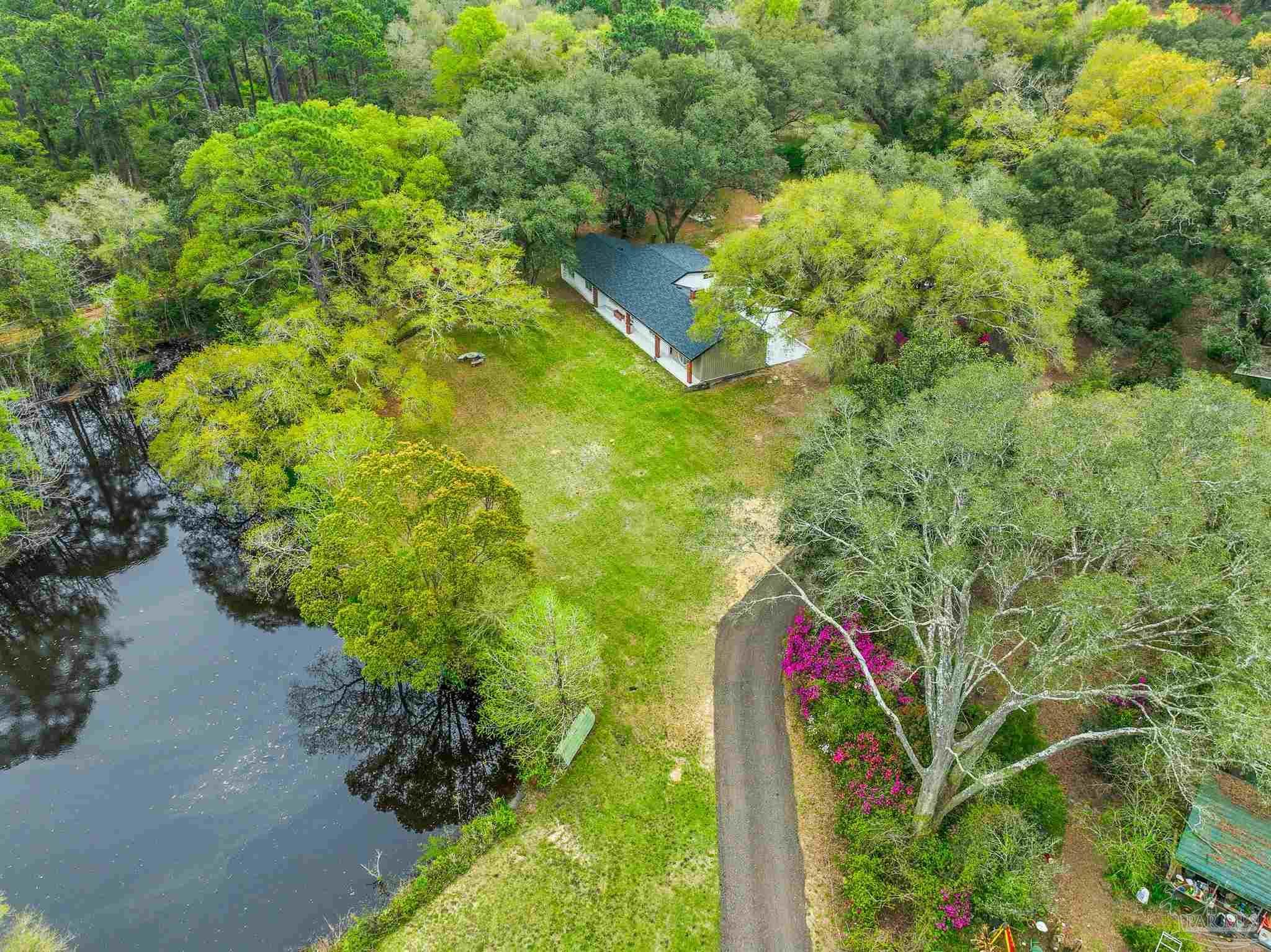 Photo of Listing #658033