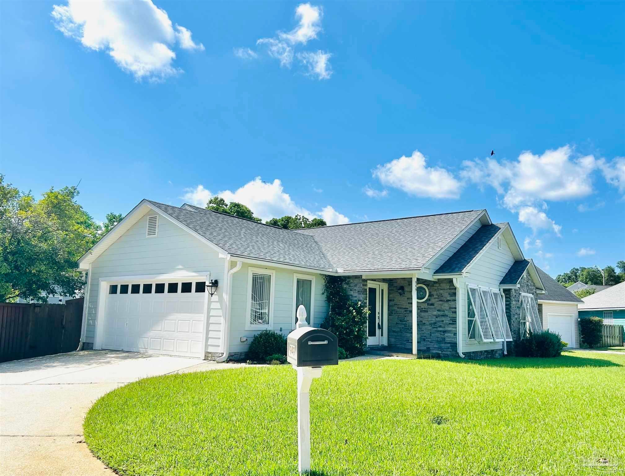Photo of Listing #658624