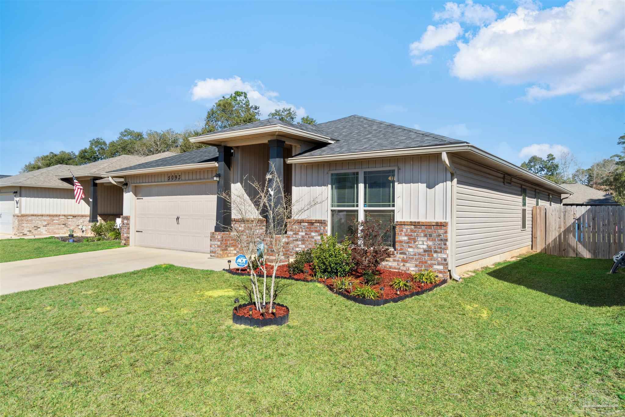 Photo of Listing #659343