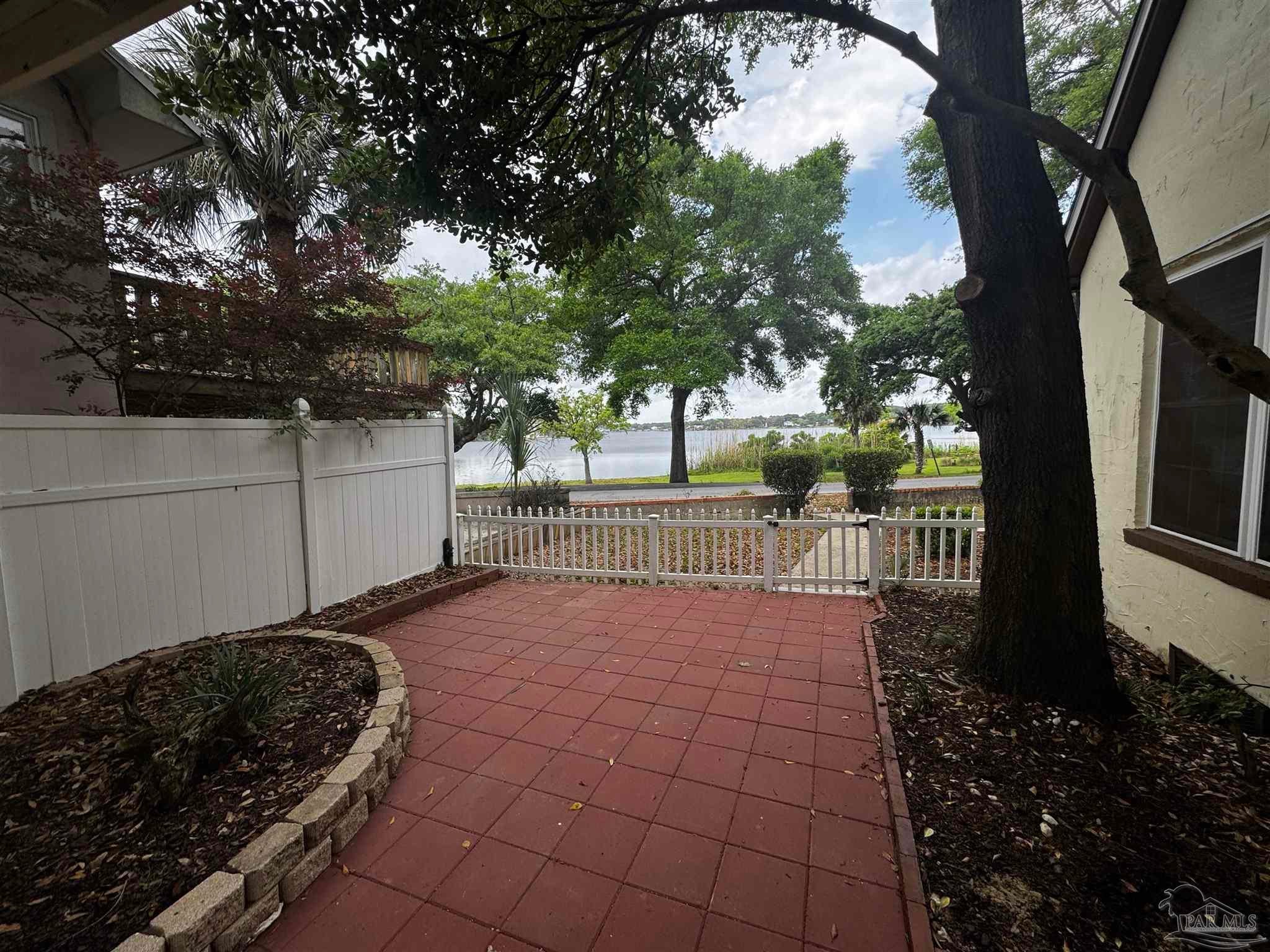 Photo of Listing #659394