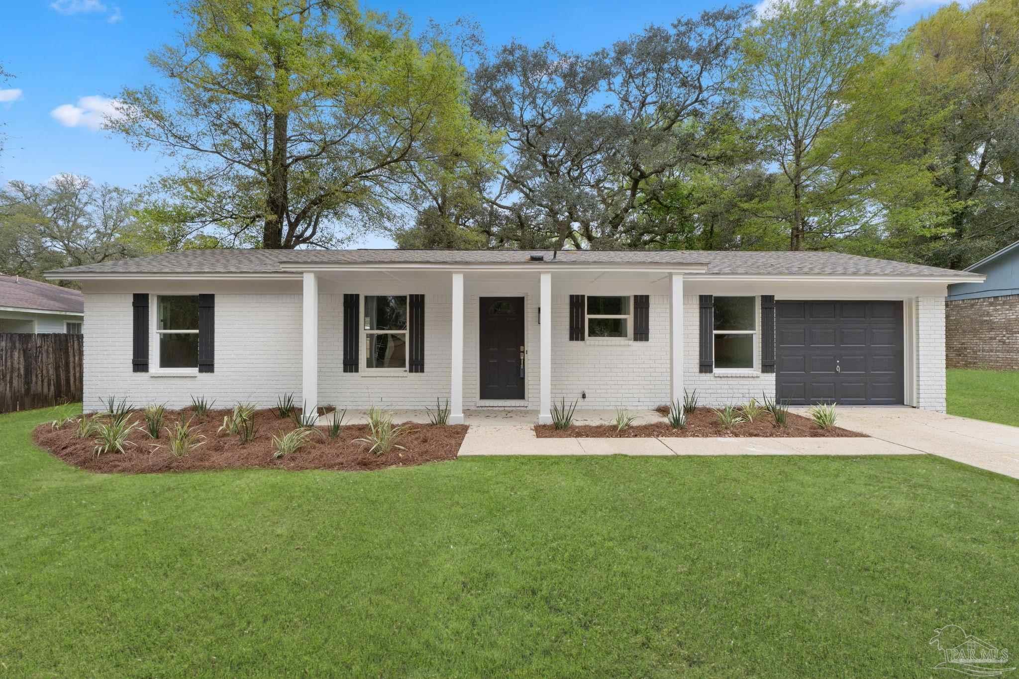 Photo of Listing #661912
