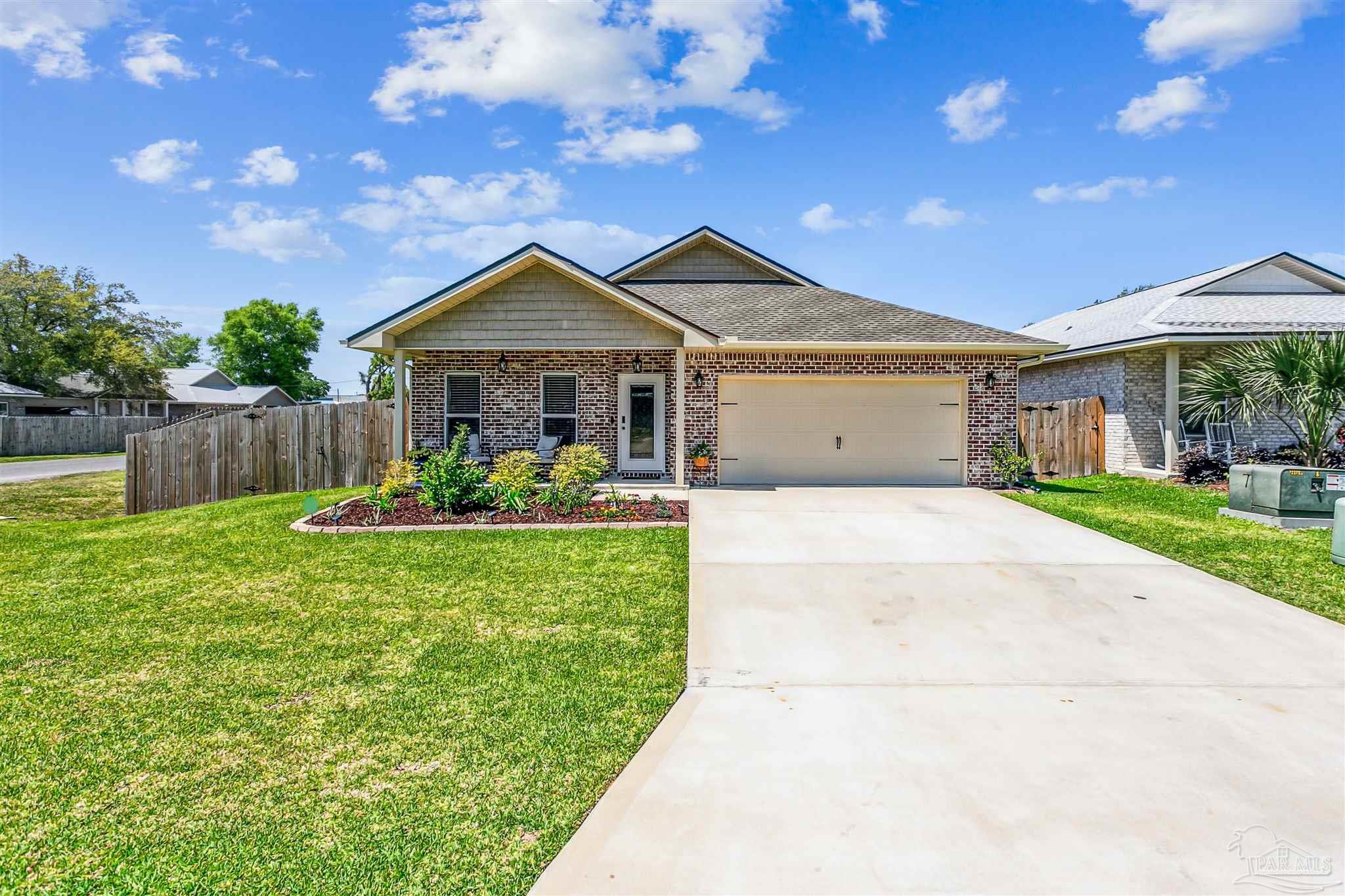 Photo of Listing #662912