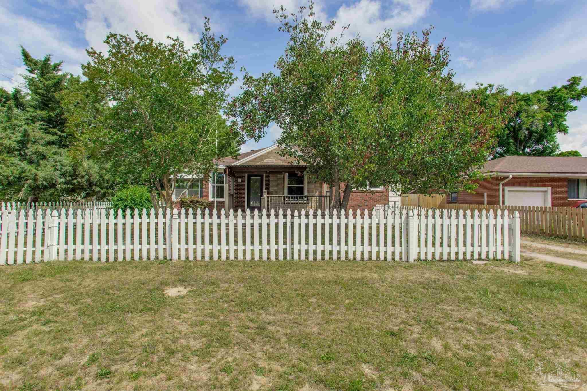 Photo of Listing #663514