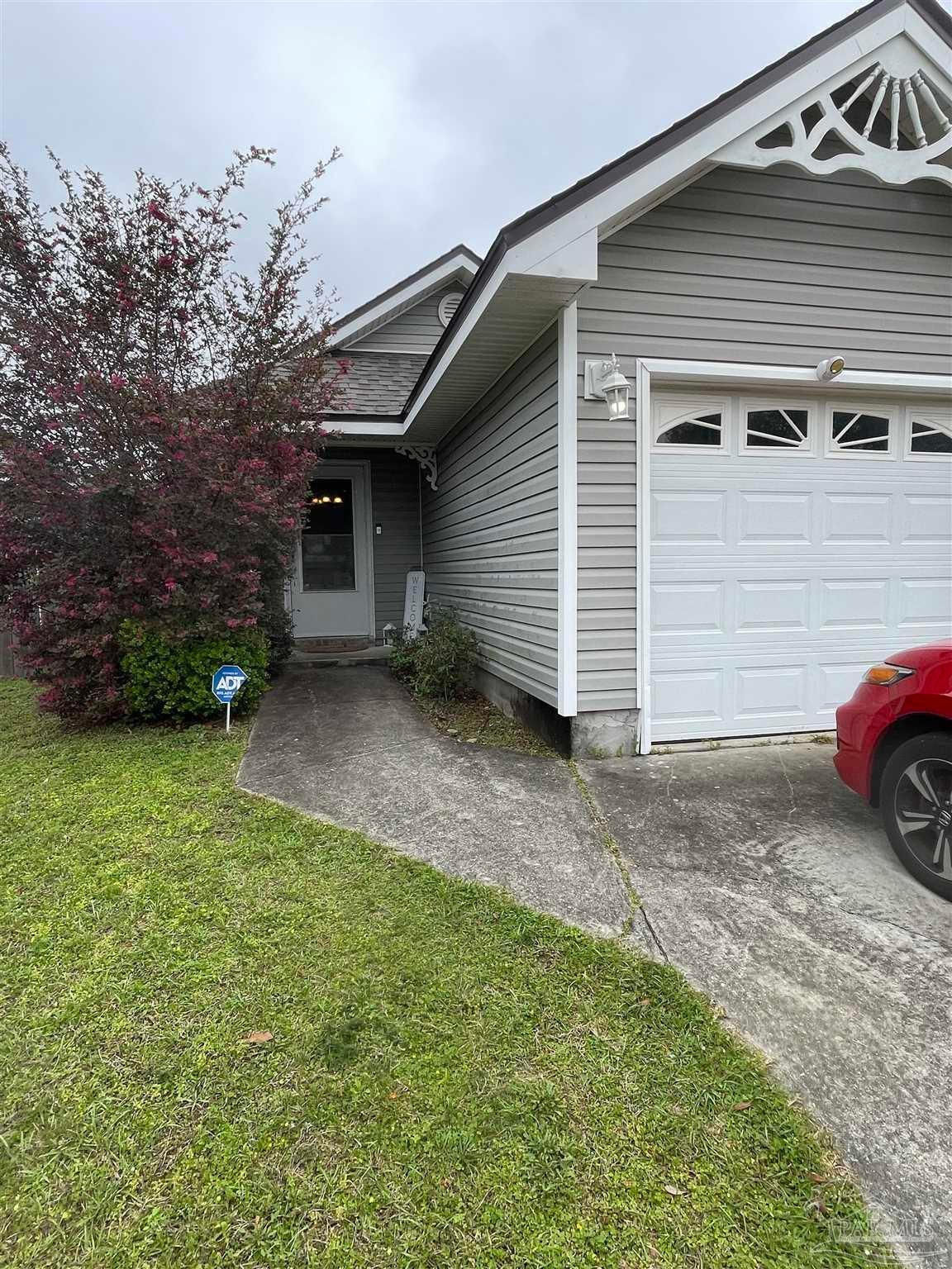 Photo of Listing #663903