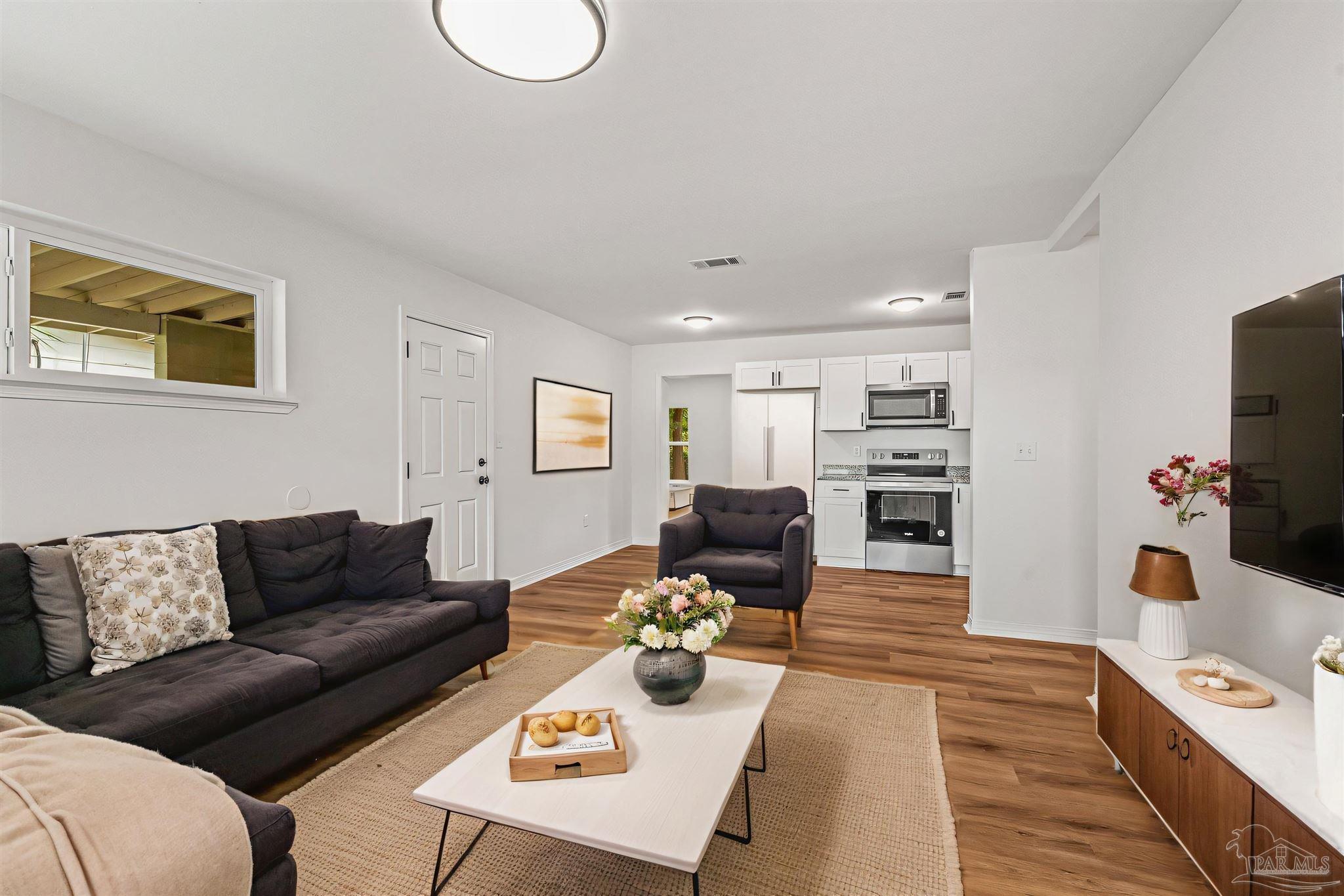 Photo of Listing #664704