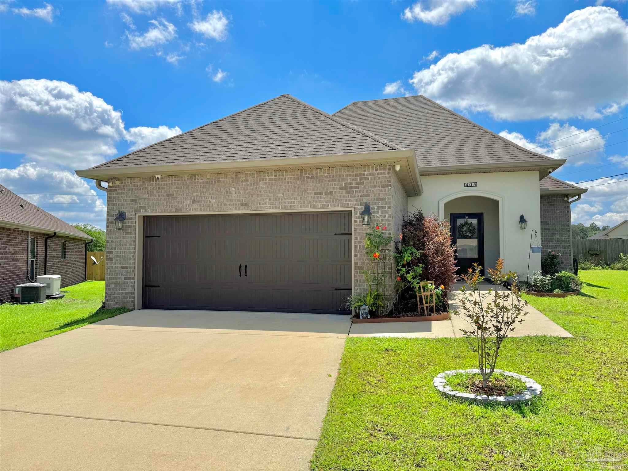 Photo of Listing #664874