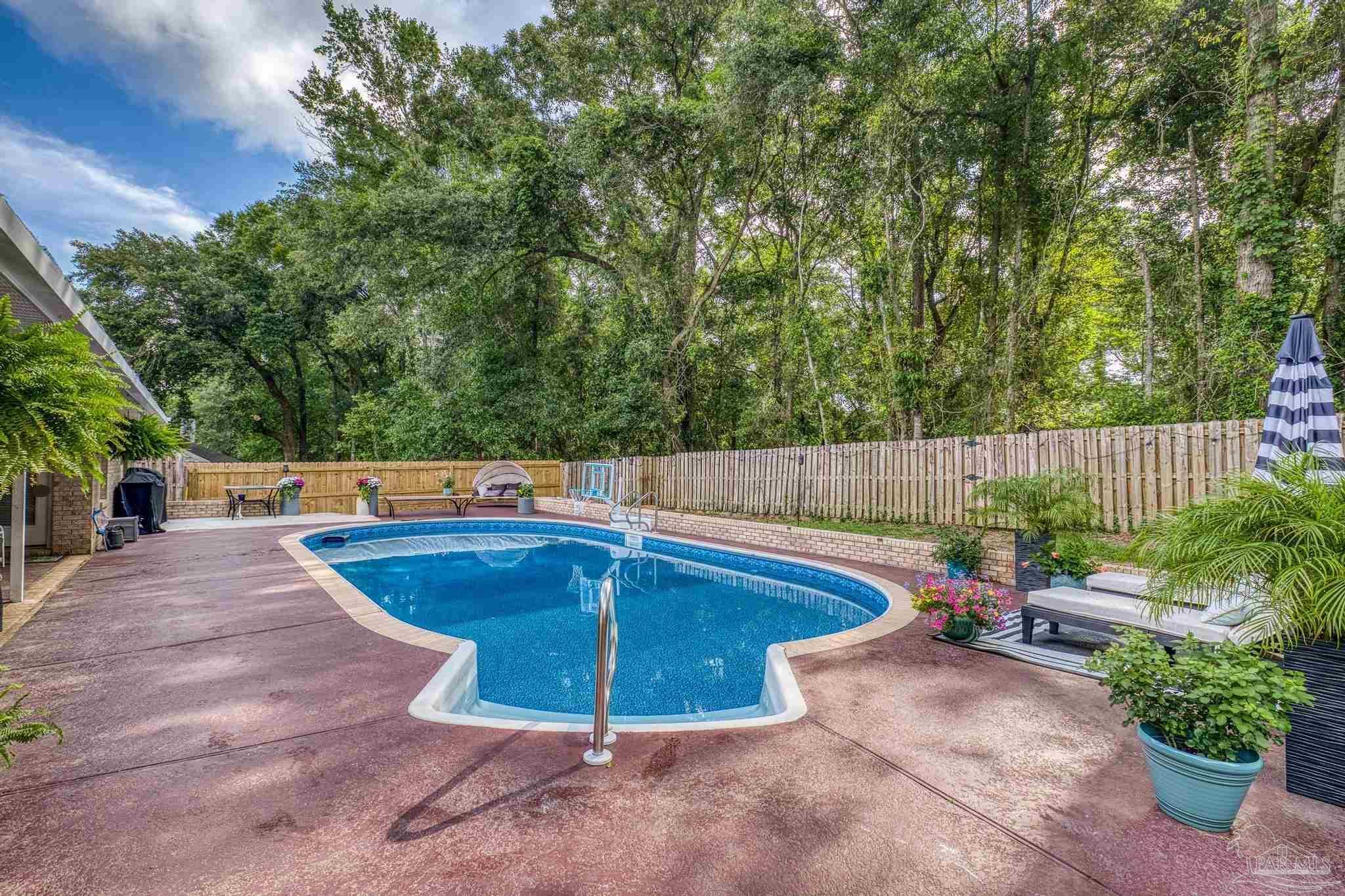 Photo of Listing #664916