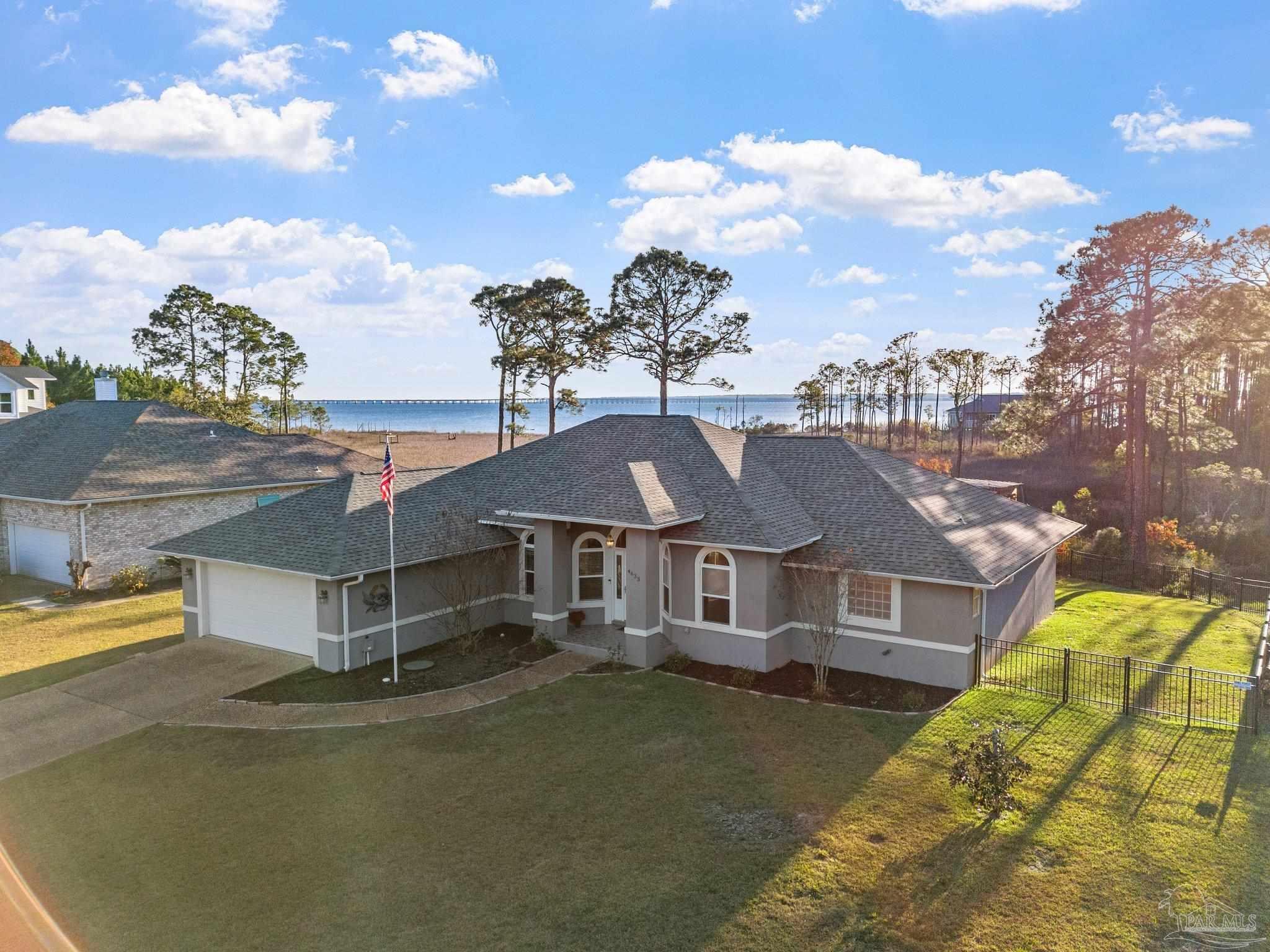 Photo of Listing #665008