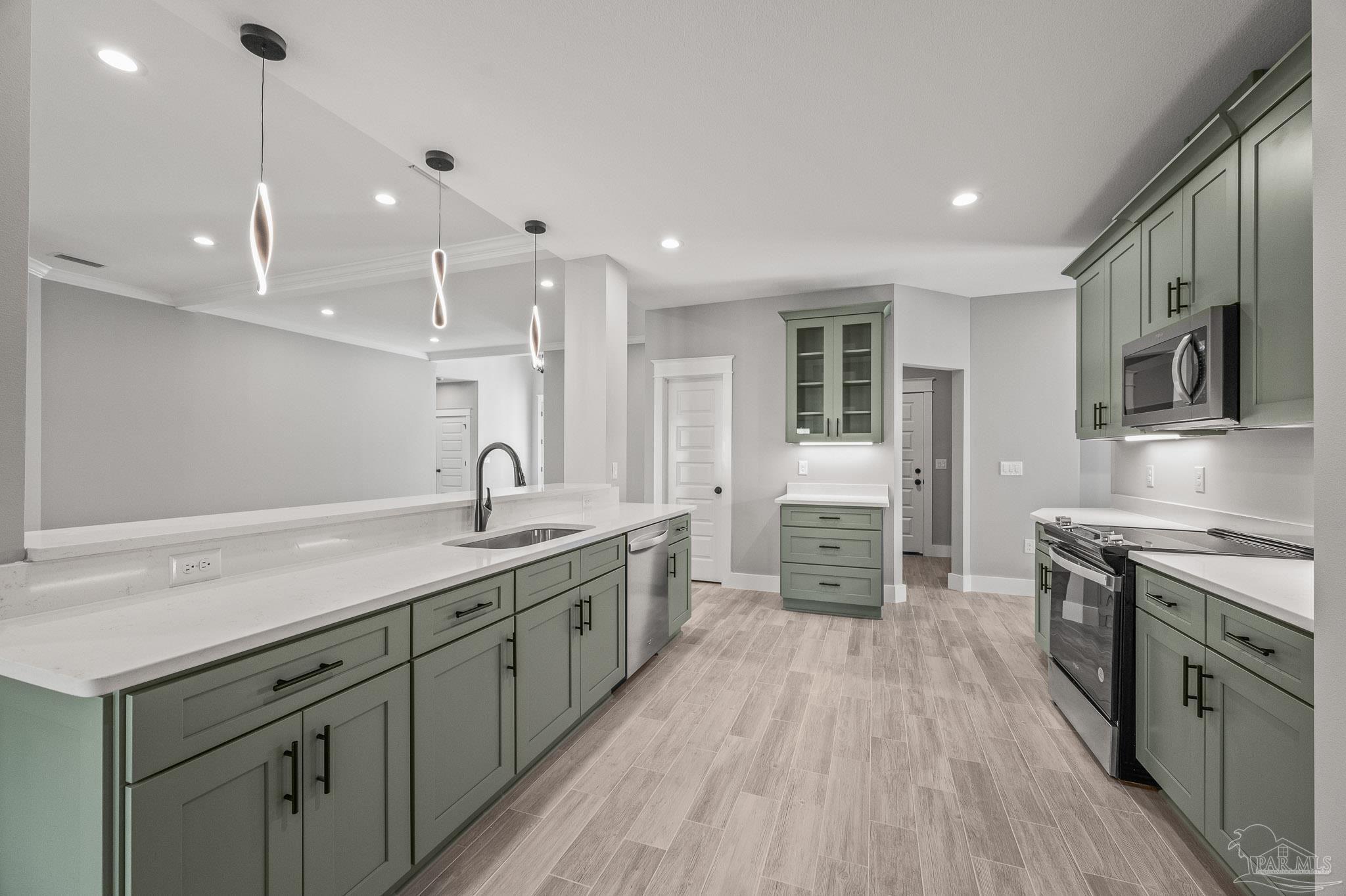 Photo of Listing #665039