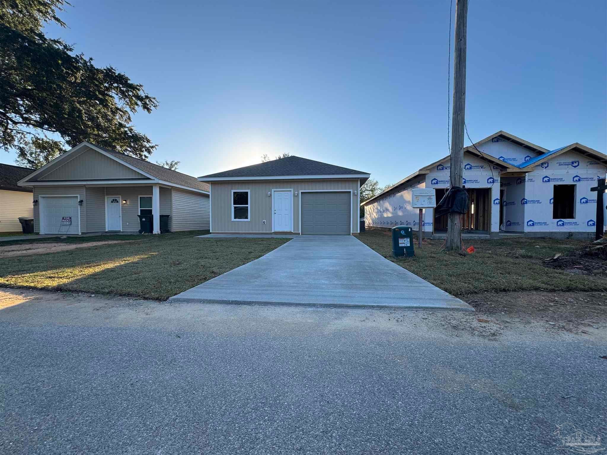 Photo of Listing #665111