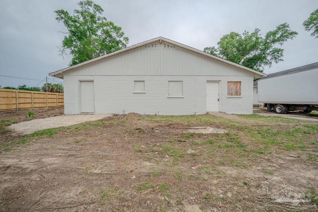 Photo of Listing #665129