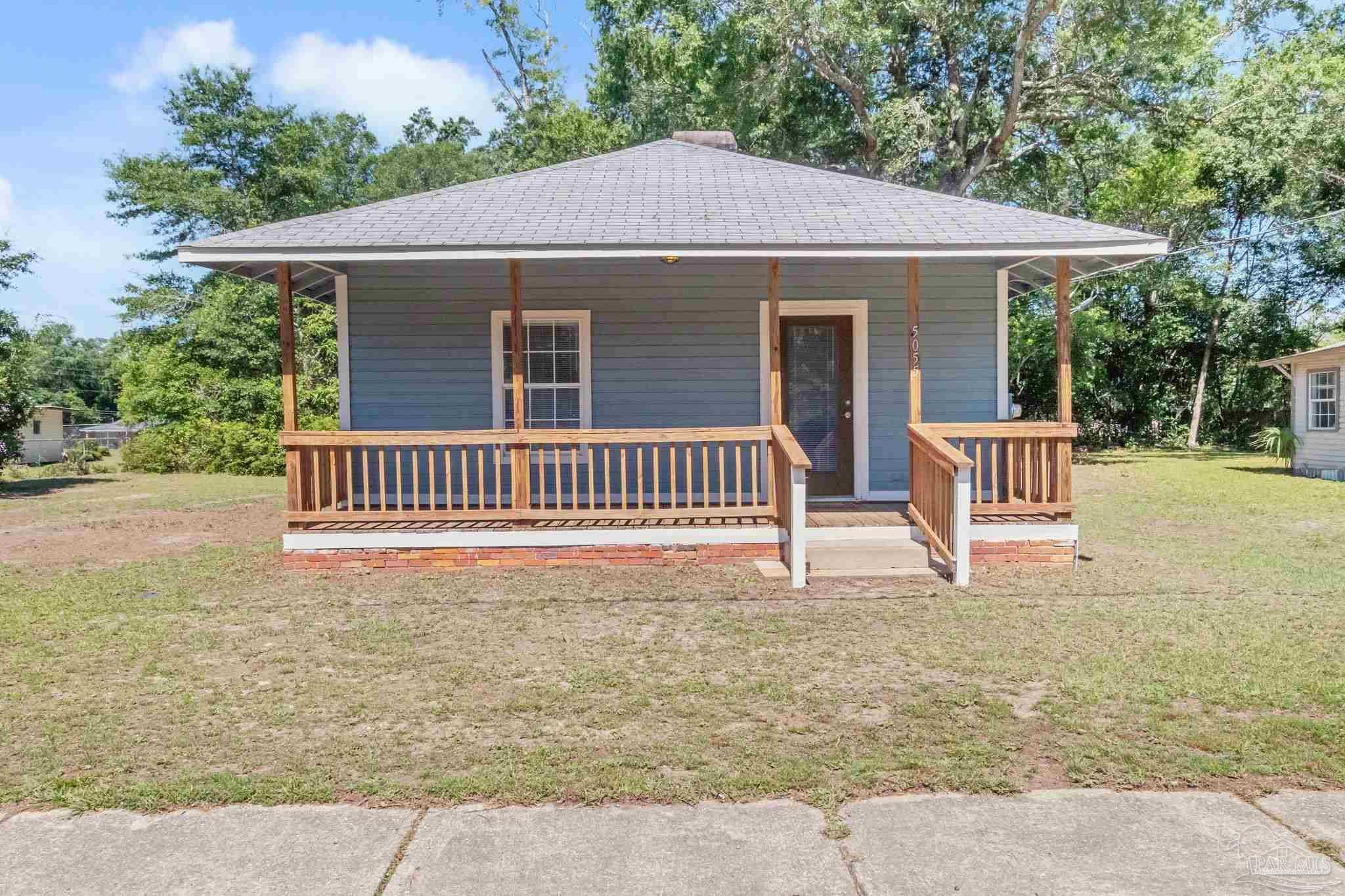 Photo of Listing #665275