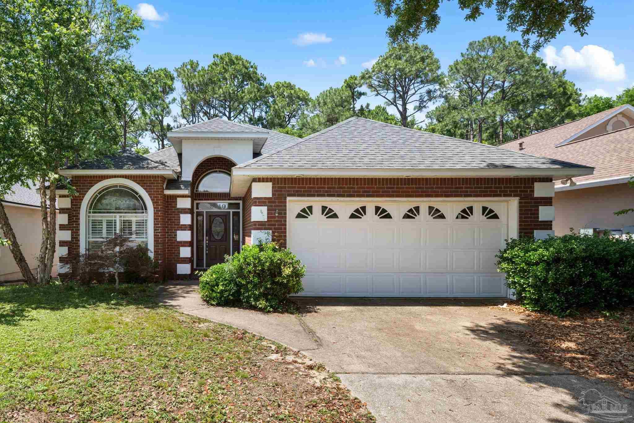 Photo of Listing #665398