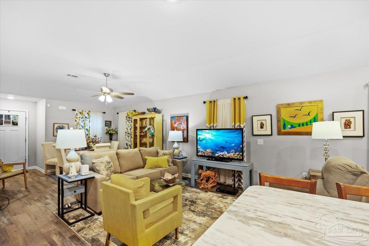 Photo of Listing #665632