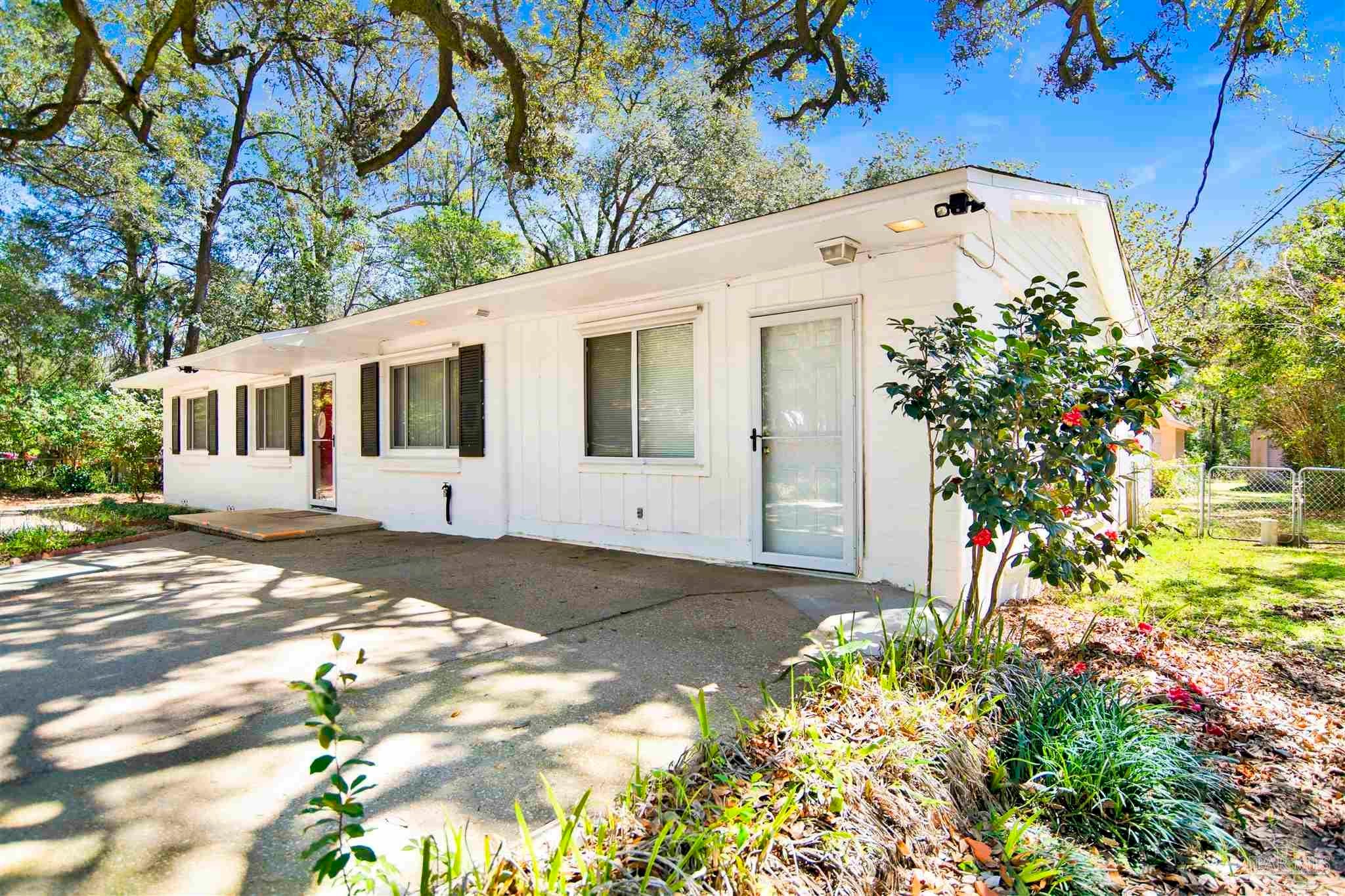 Photo of Listing #665674