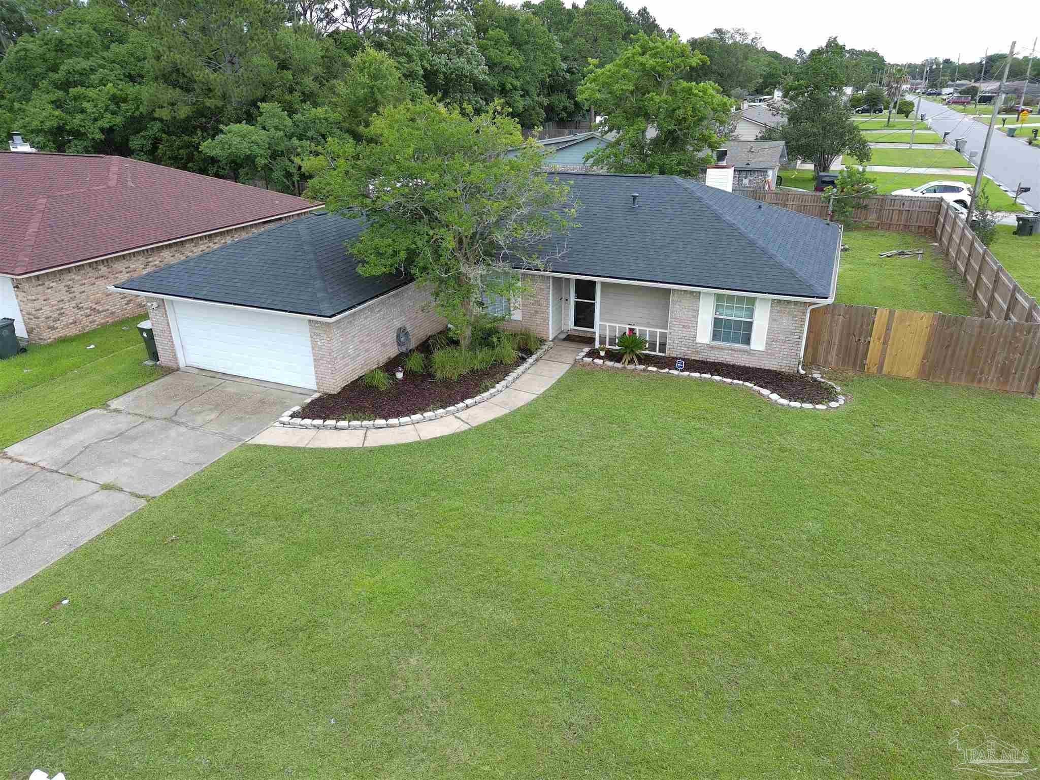 Photo of Listing #665770