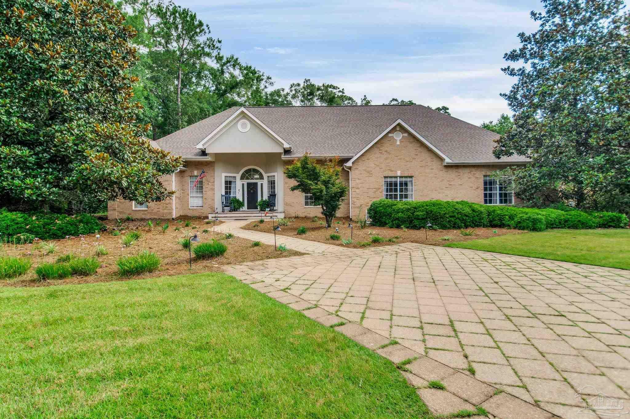 Photo of Listing #666003