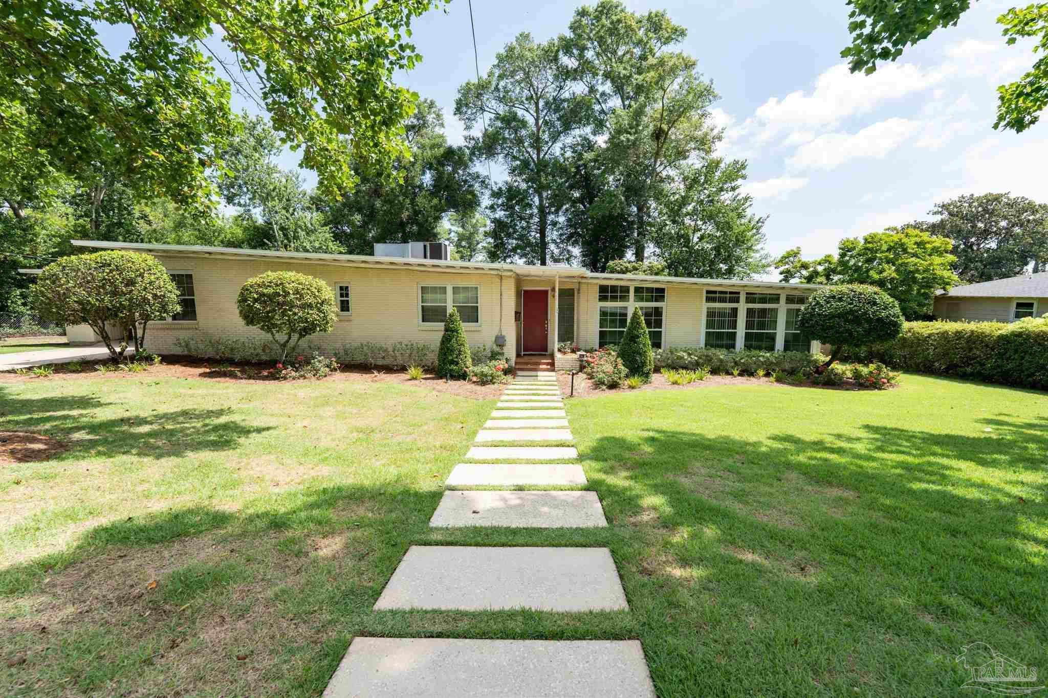 Photo of Listing #666031