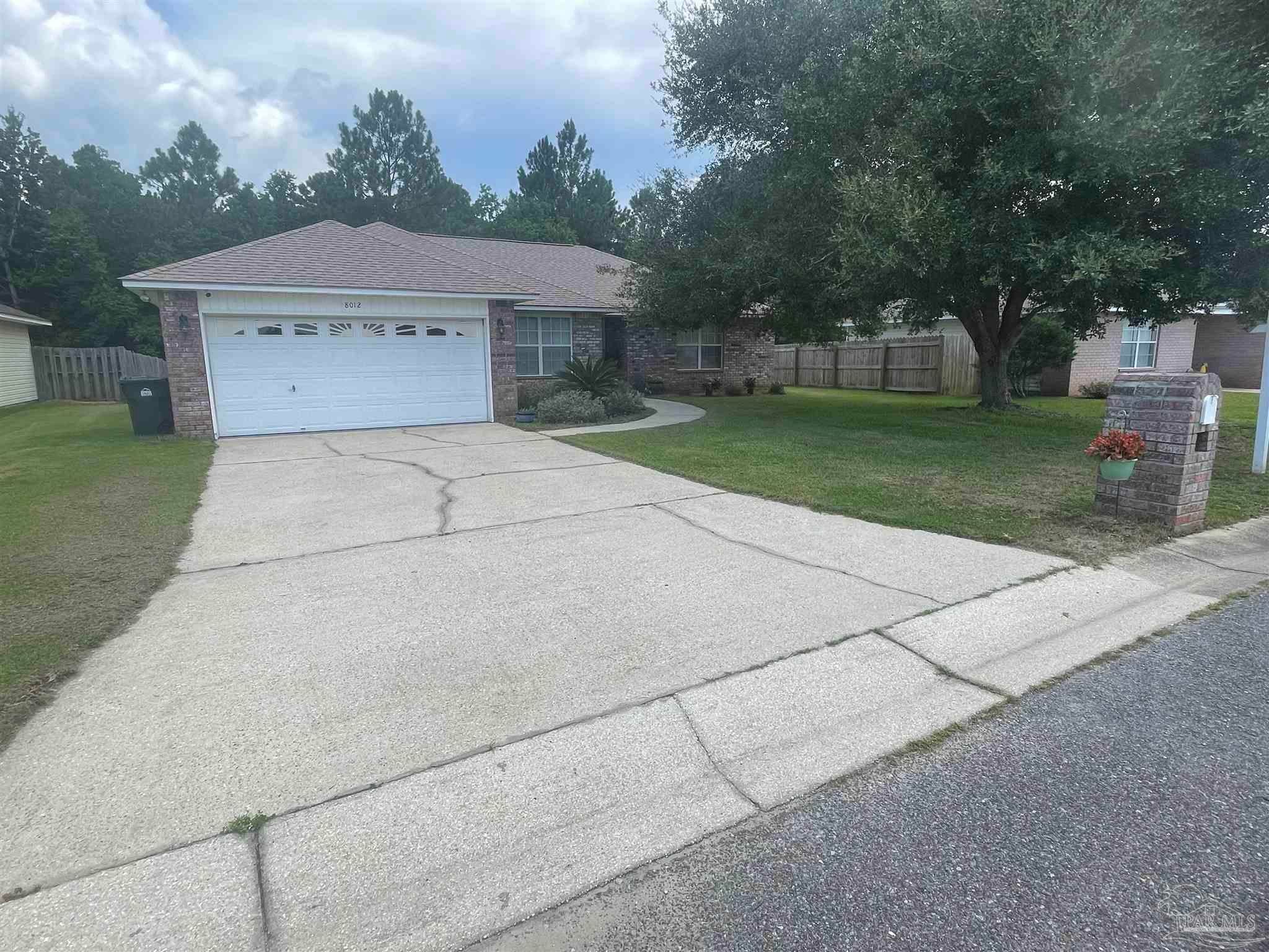 Photo of Listing #666315