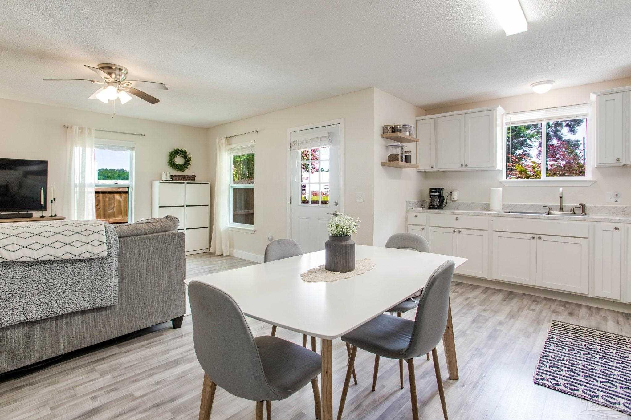 Photo of Listing #666425