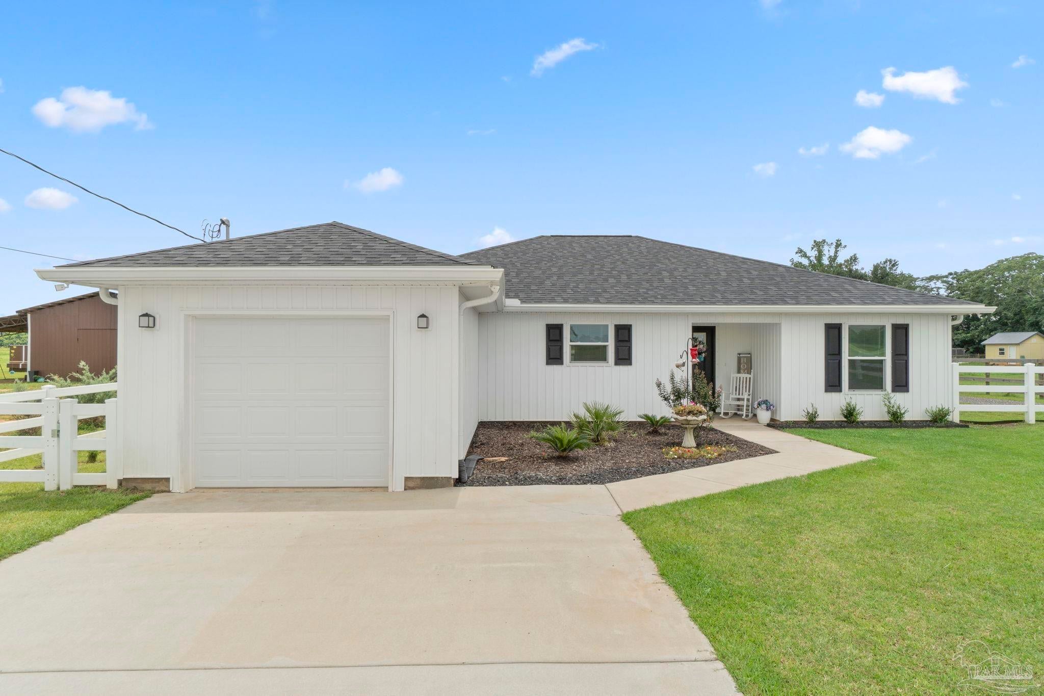 Photo of Listing #667149