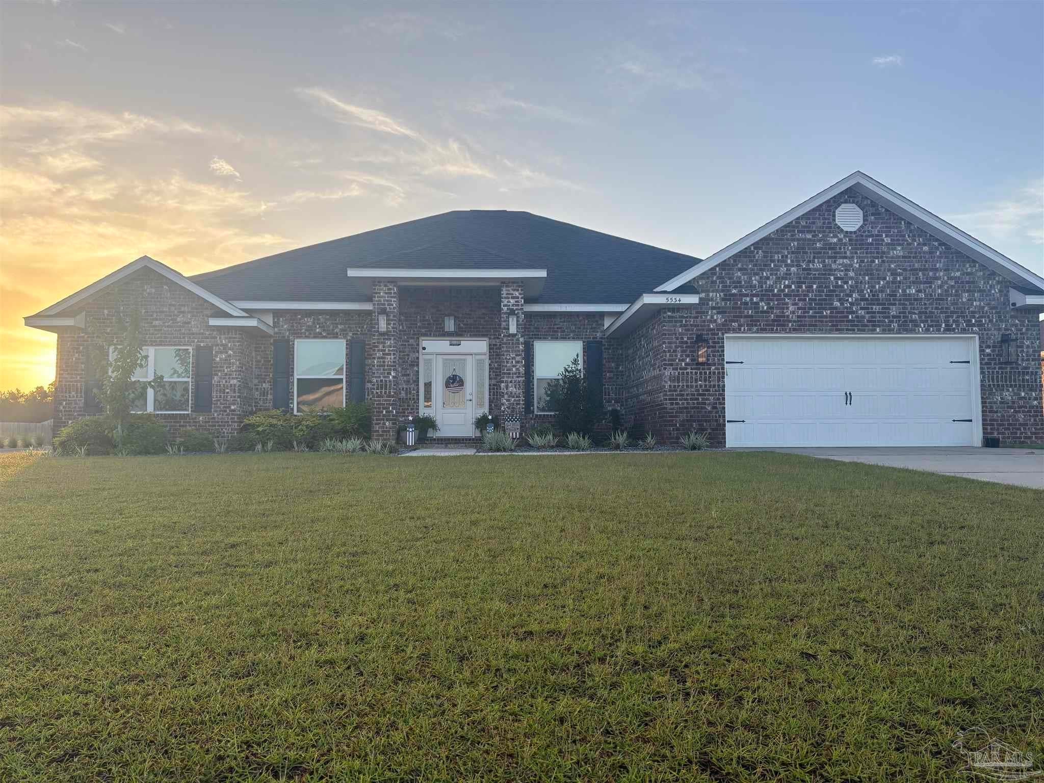 Photo of Listing #667909