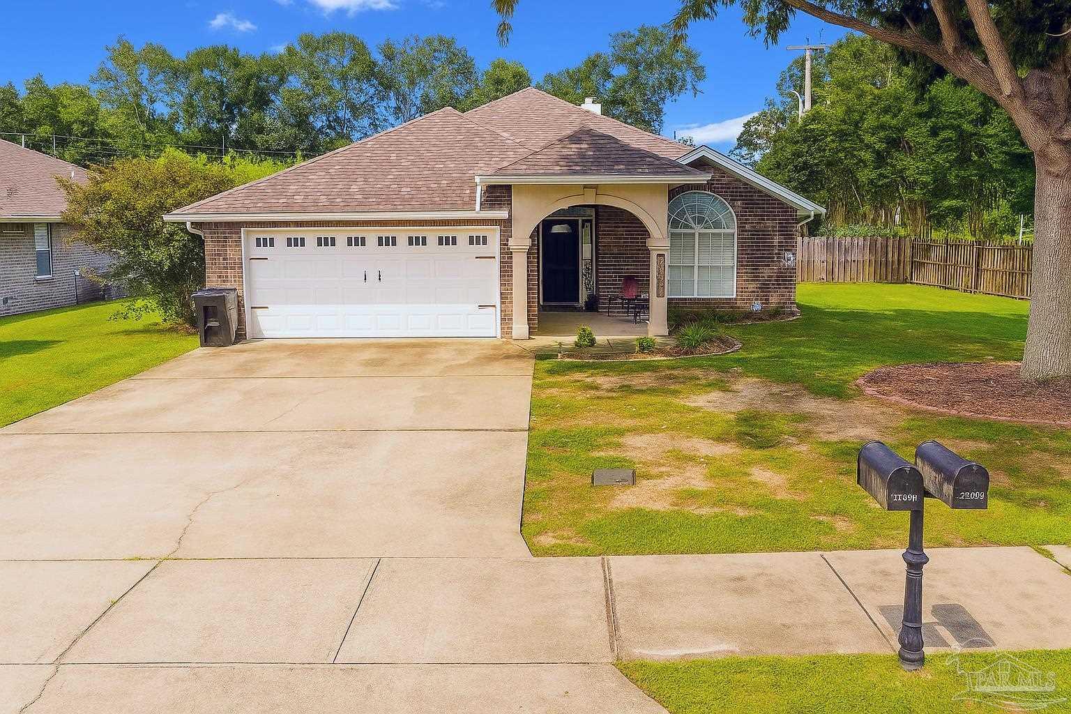 Photo of Listing #667923