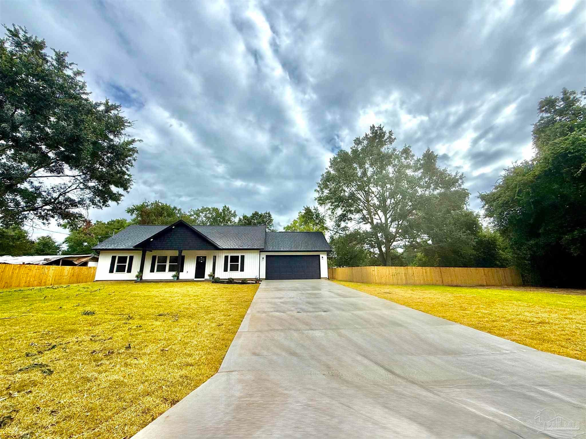 Photo of Listing #668105