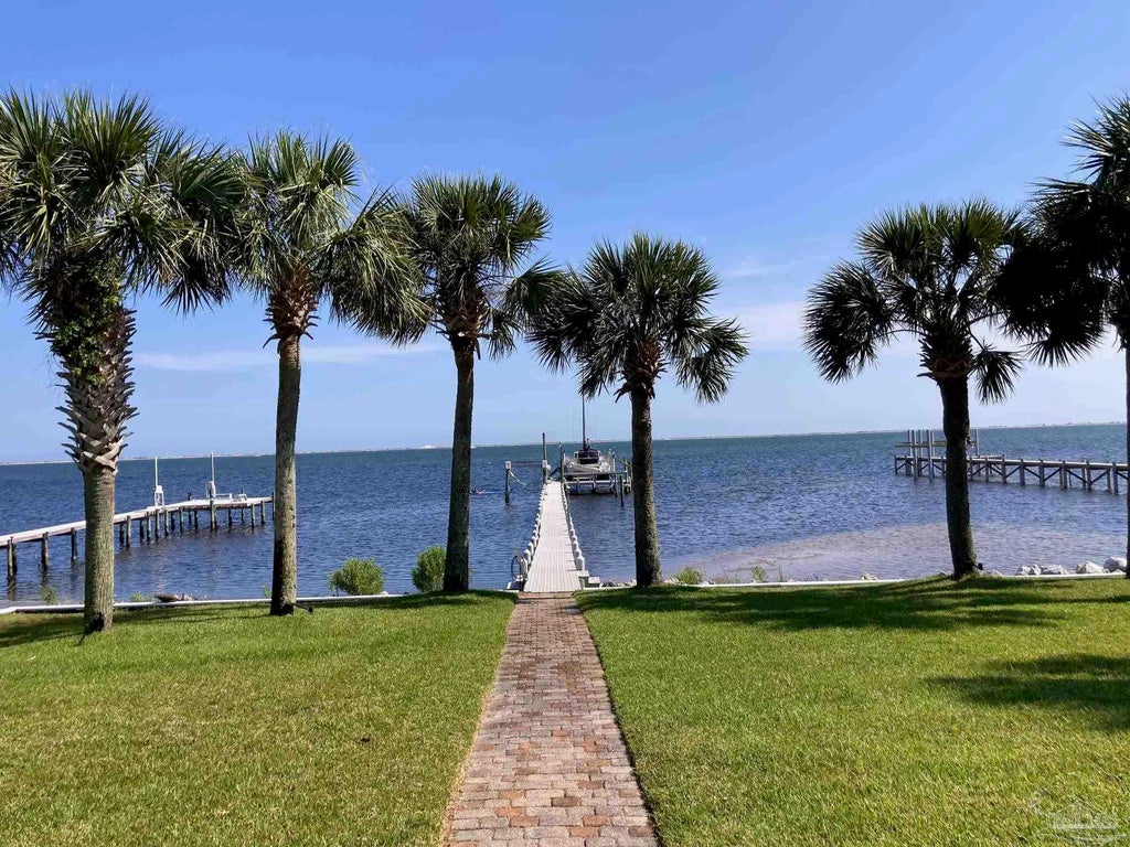 6735 Tidewater Dr Navarre Property - 668282 1 2b95d3352f553b4045ab4ac3997c768b L