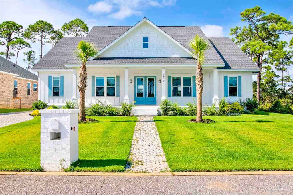 16235 Narwhal Dr, Pensacola