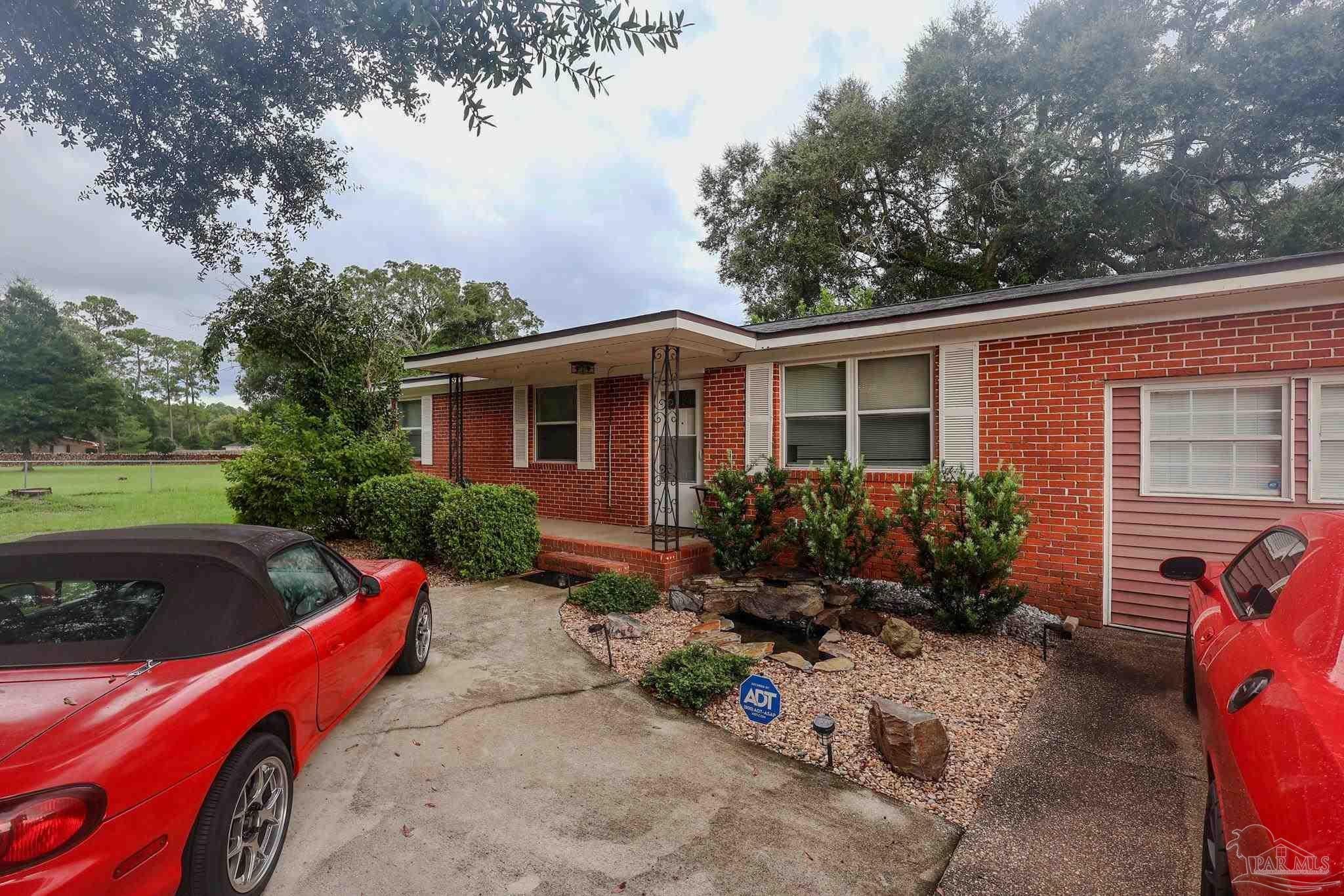 Photo of Listing #669400
