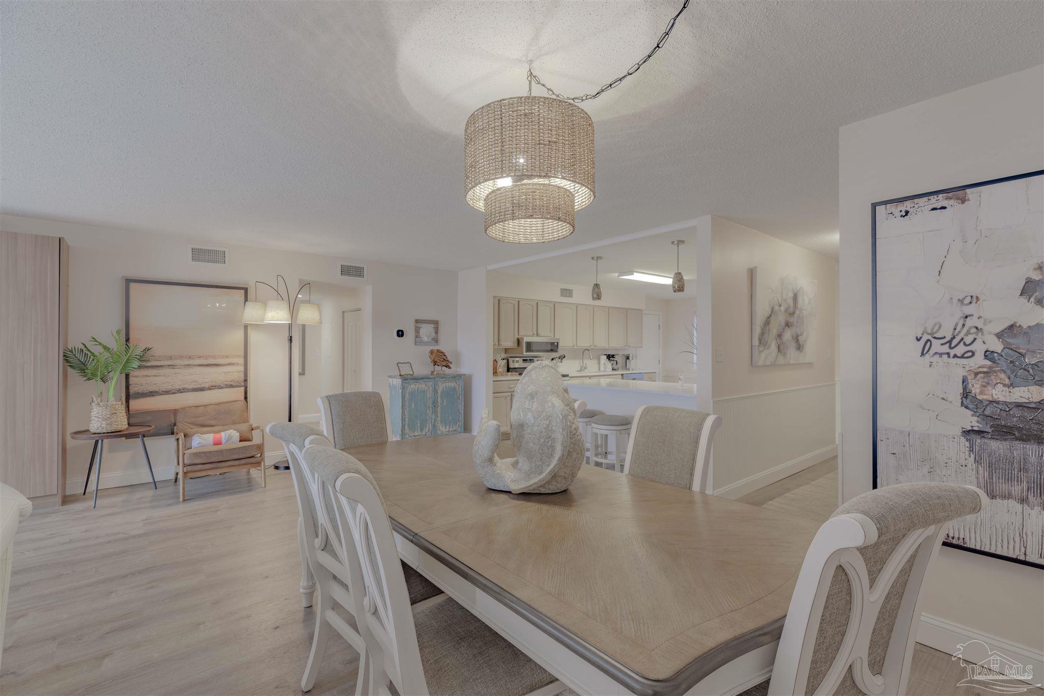 Photo of Listing #669571