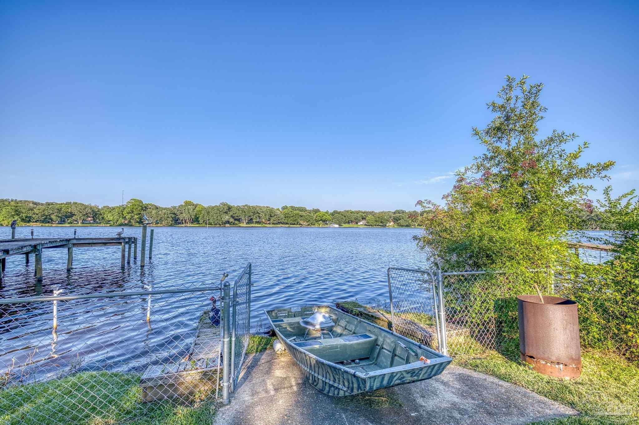 Photo of Listing #669947