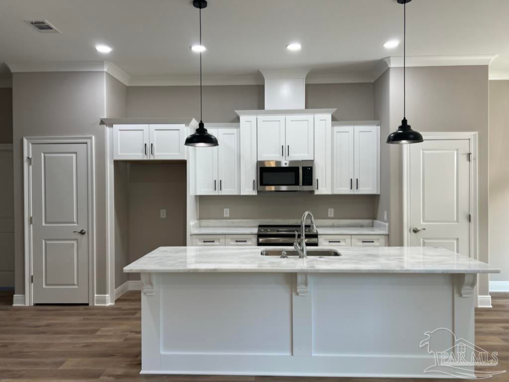 Photo of Listing #670051