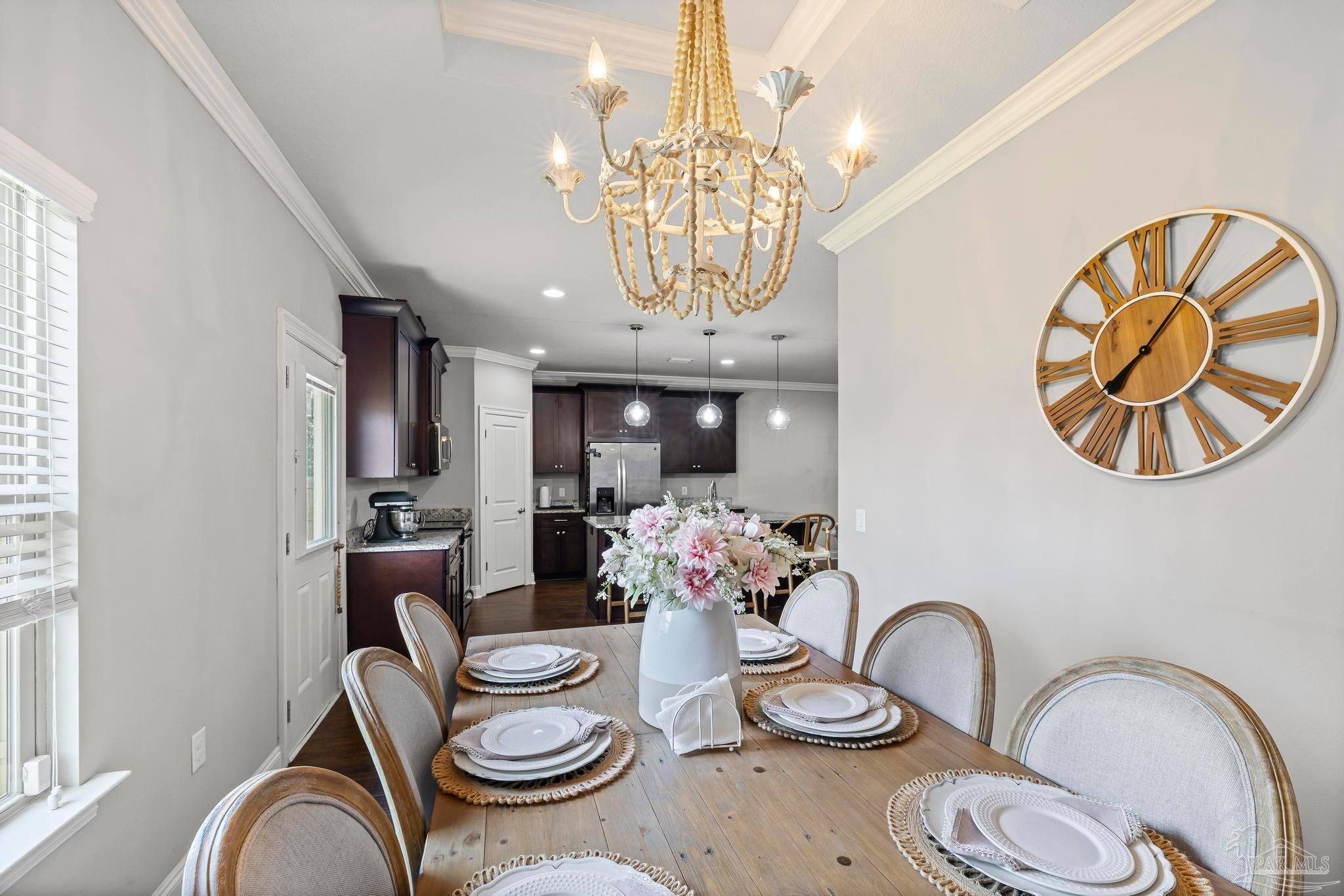 Photo of Listing #670185