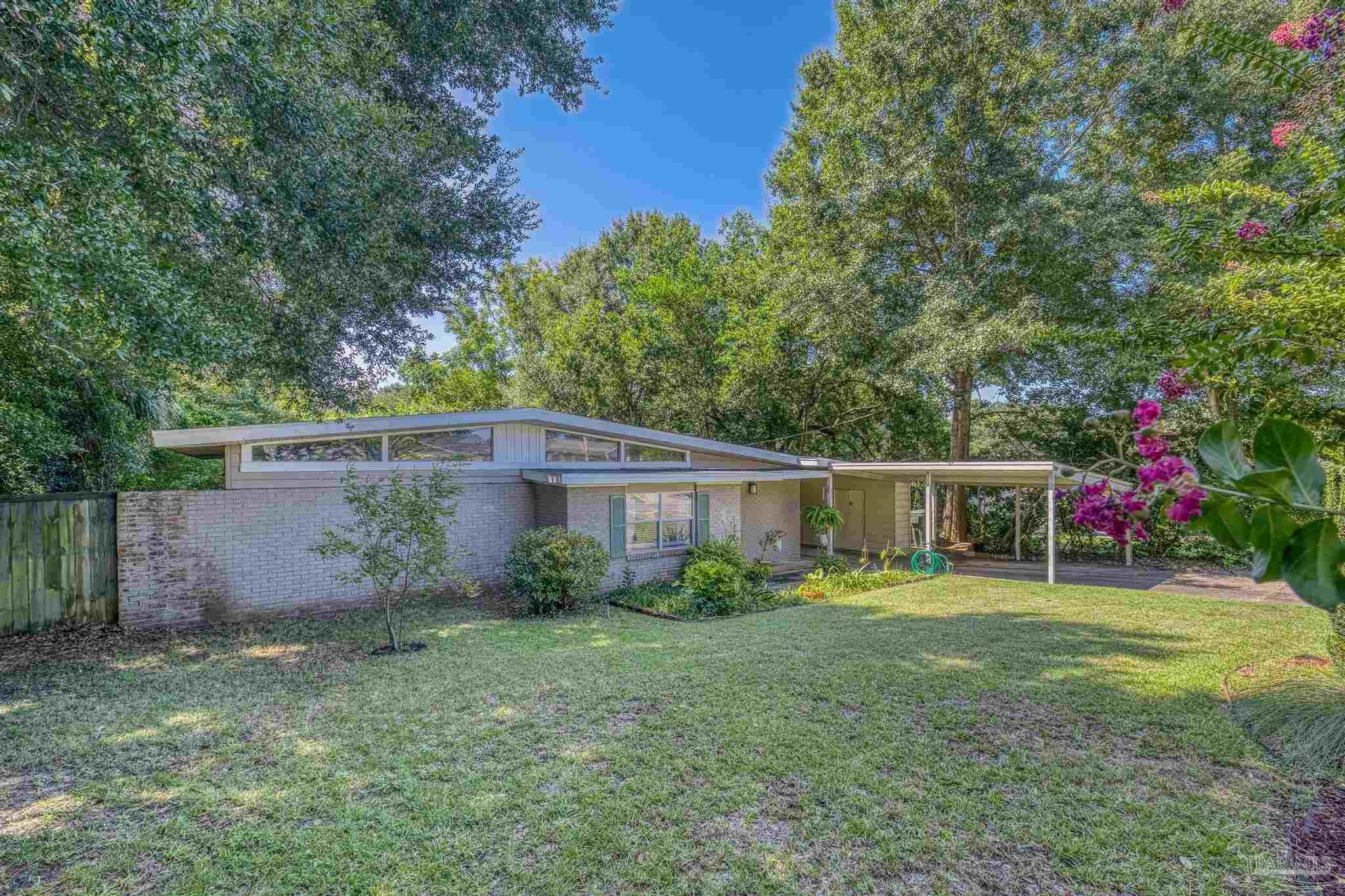 Photo of Listing #670208