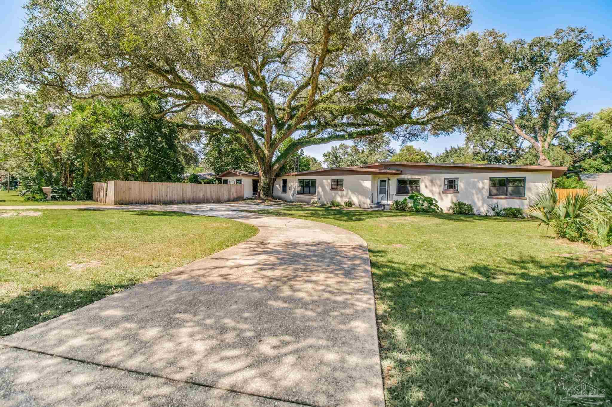 Photo of Listing #670331