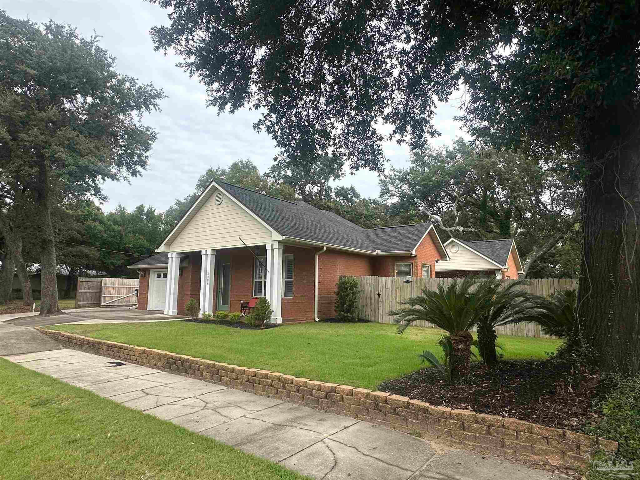 Photo of Listing #670553