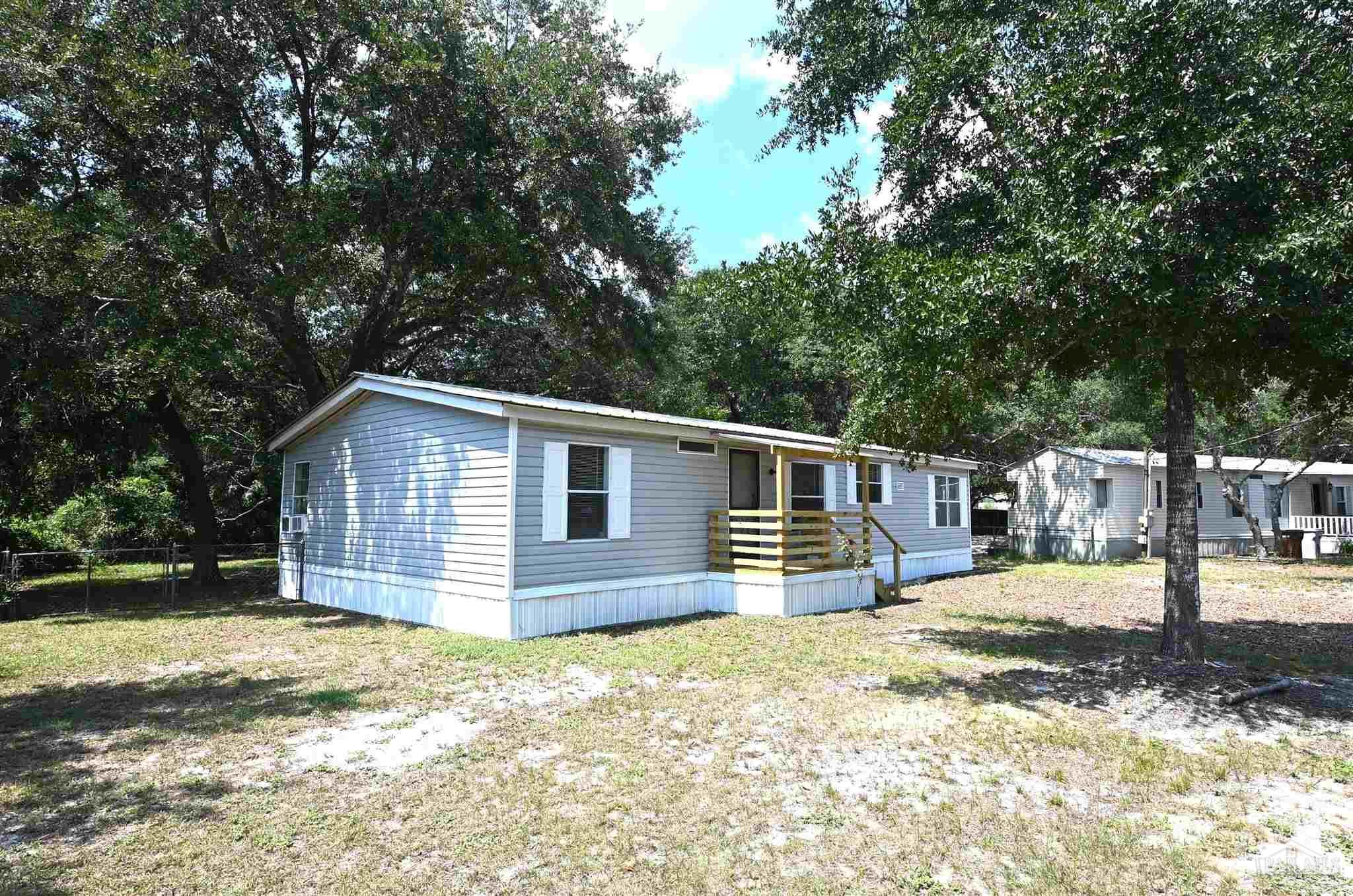 Photo of Listing #670854