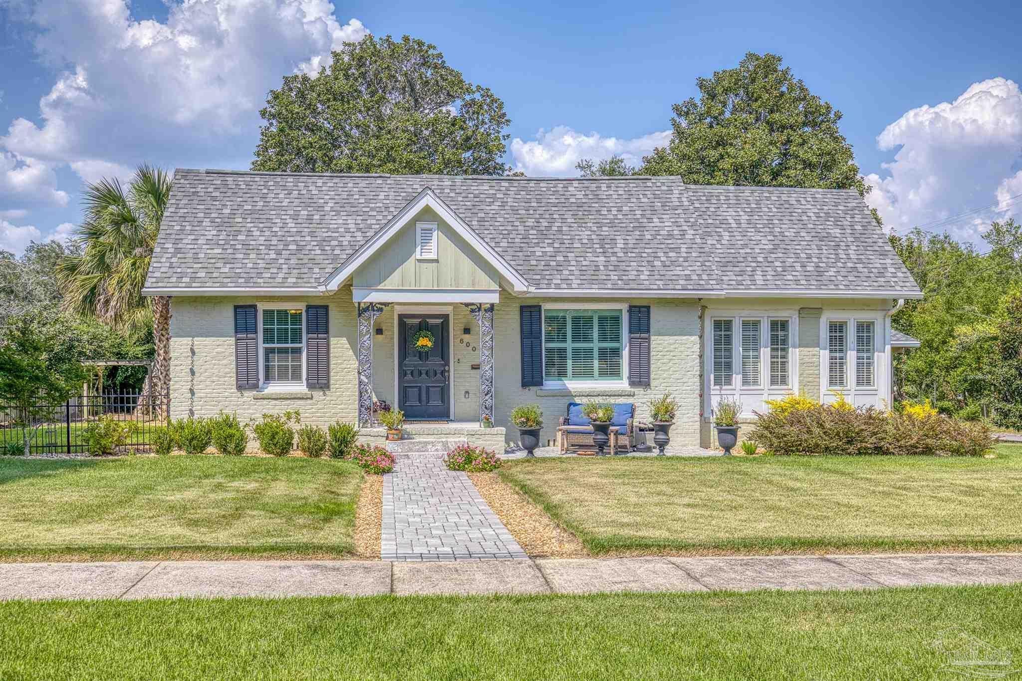 Photo of Listing #671128