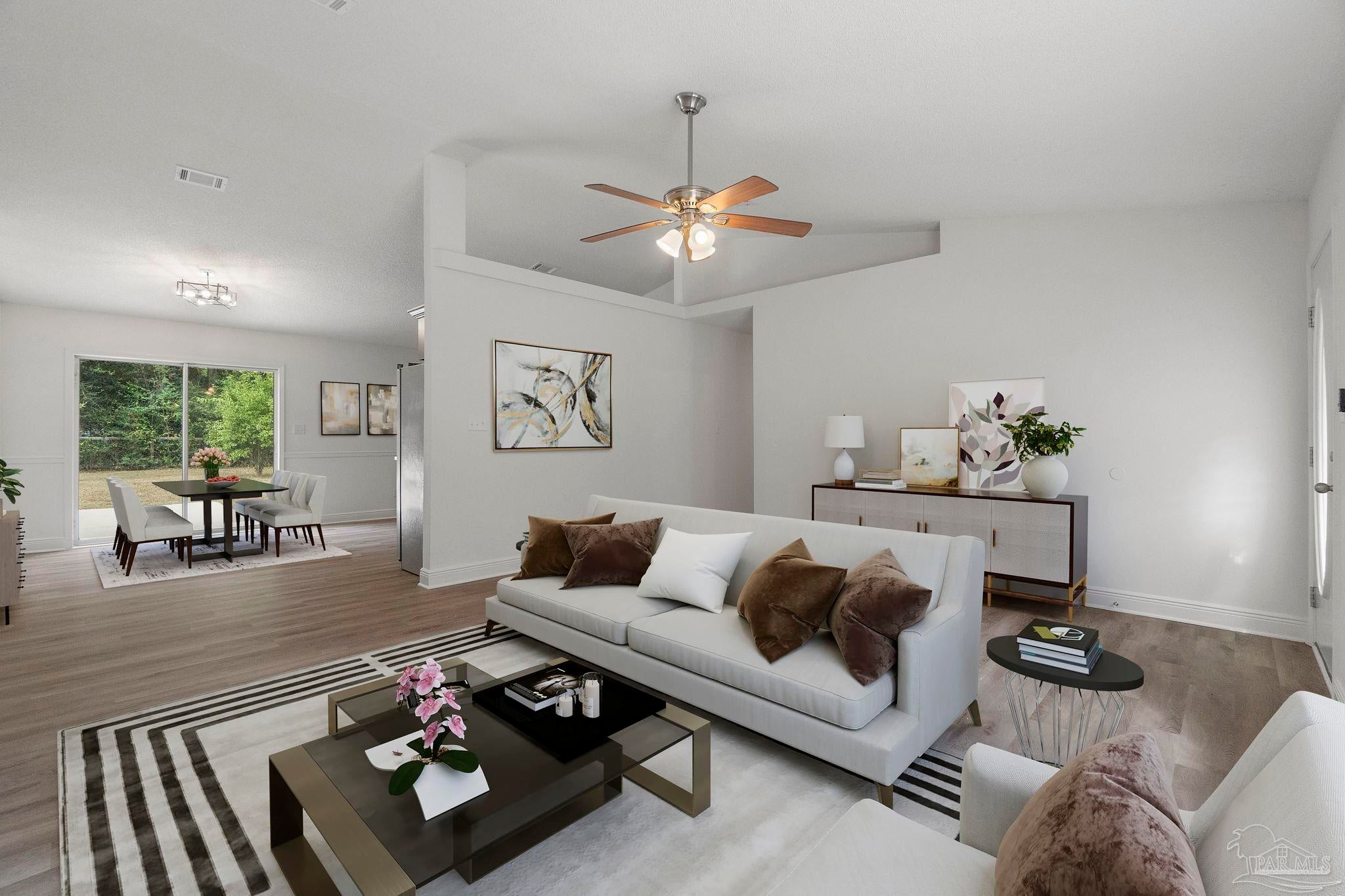 Photo of Listing #671449