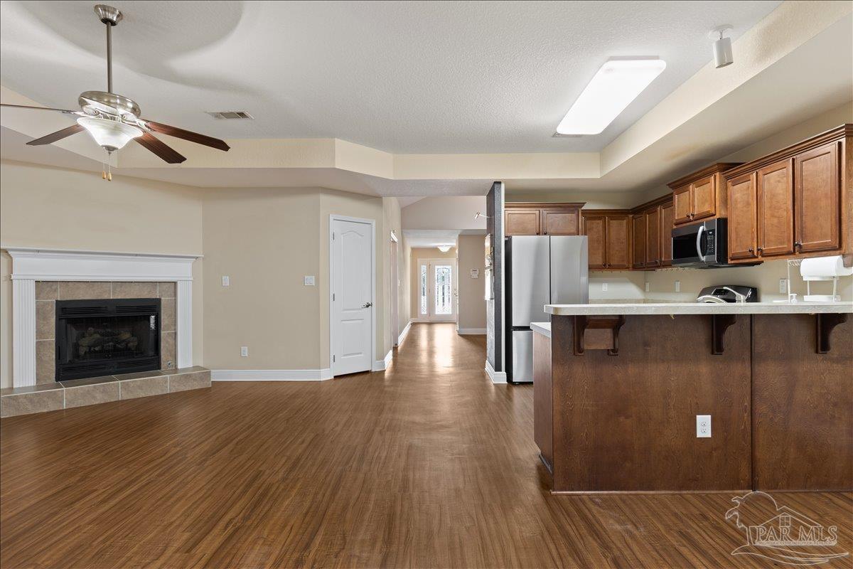 Photo of Listing #671454