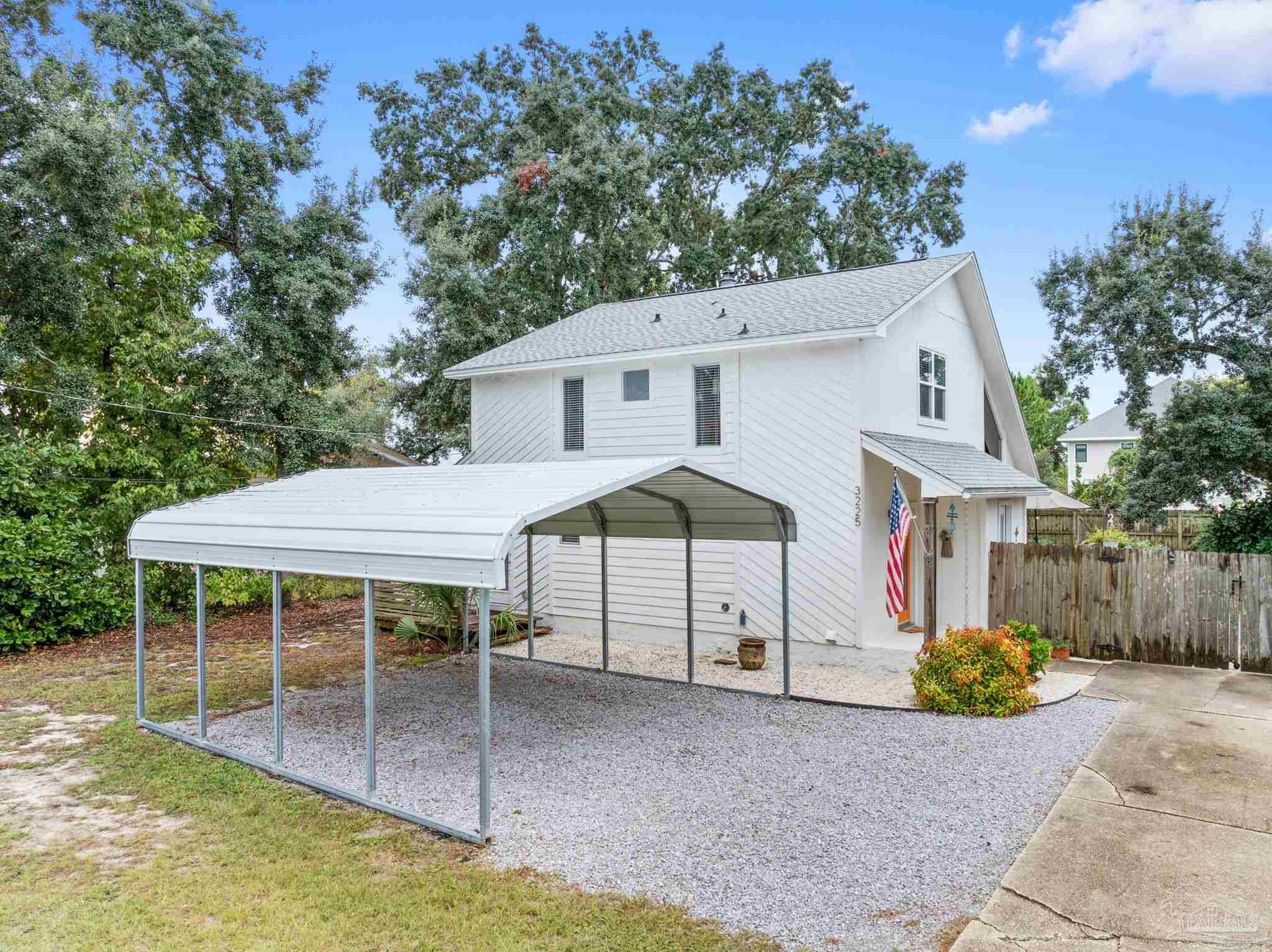 Photo of Listing #671597