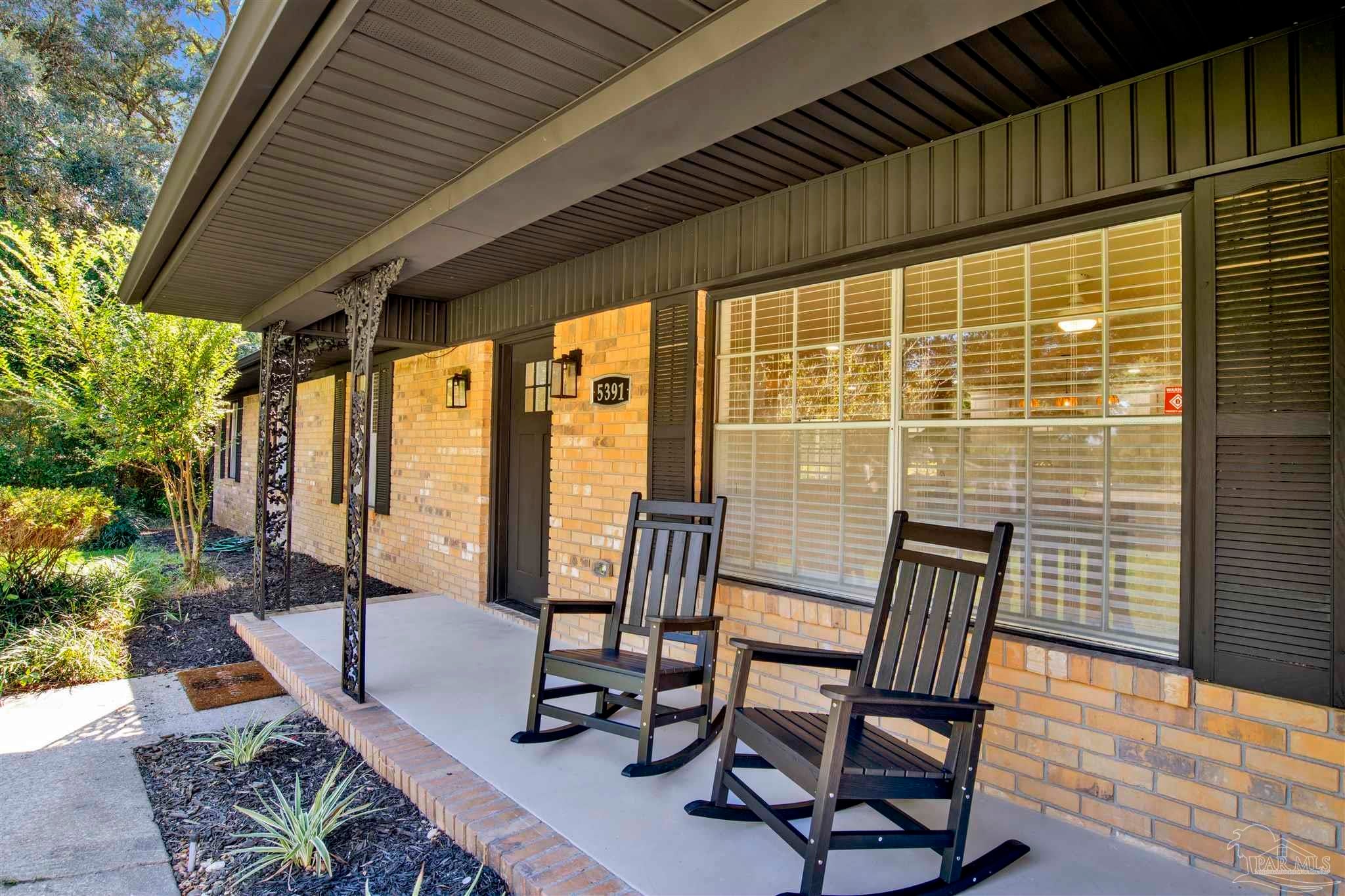 Photo of Listing #671755