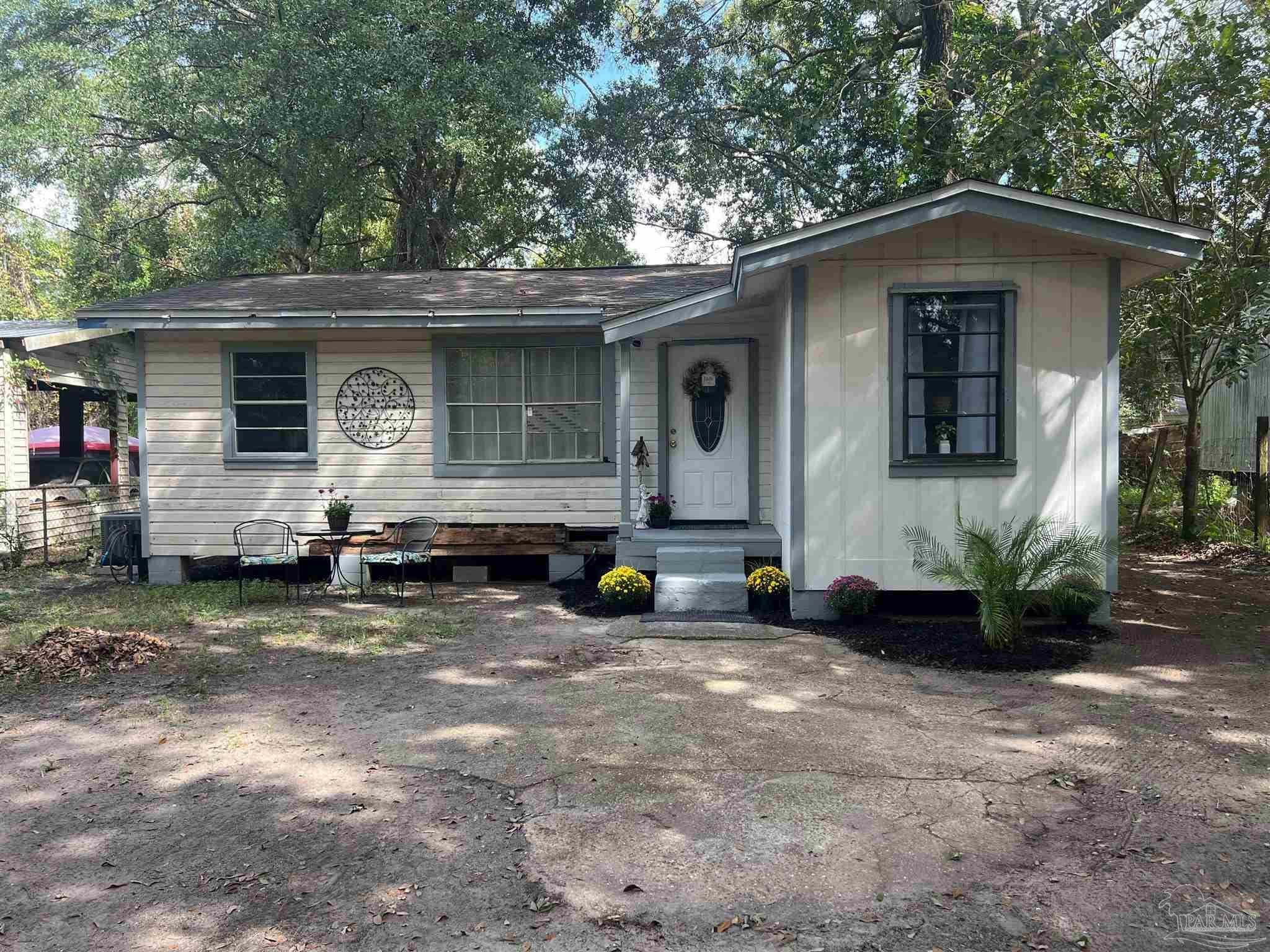Photo of Listing #671811