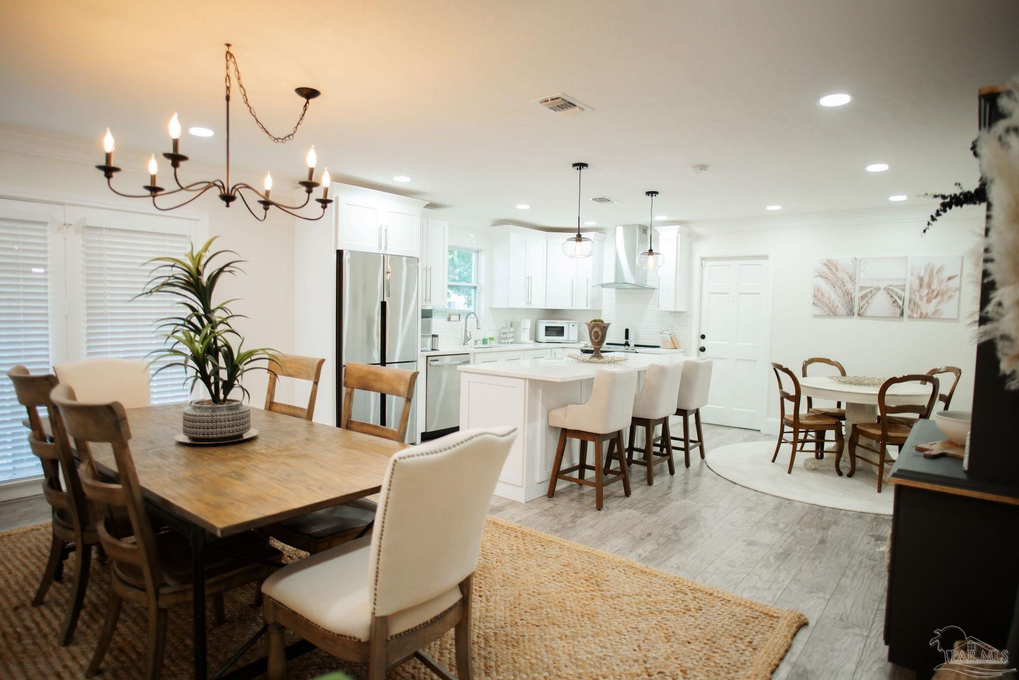 Photo of Listing #671824